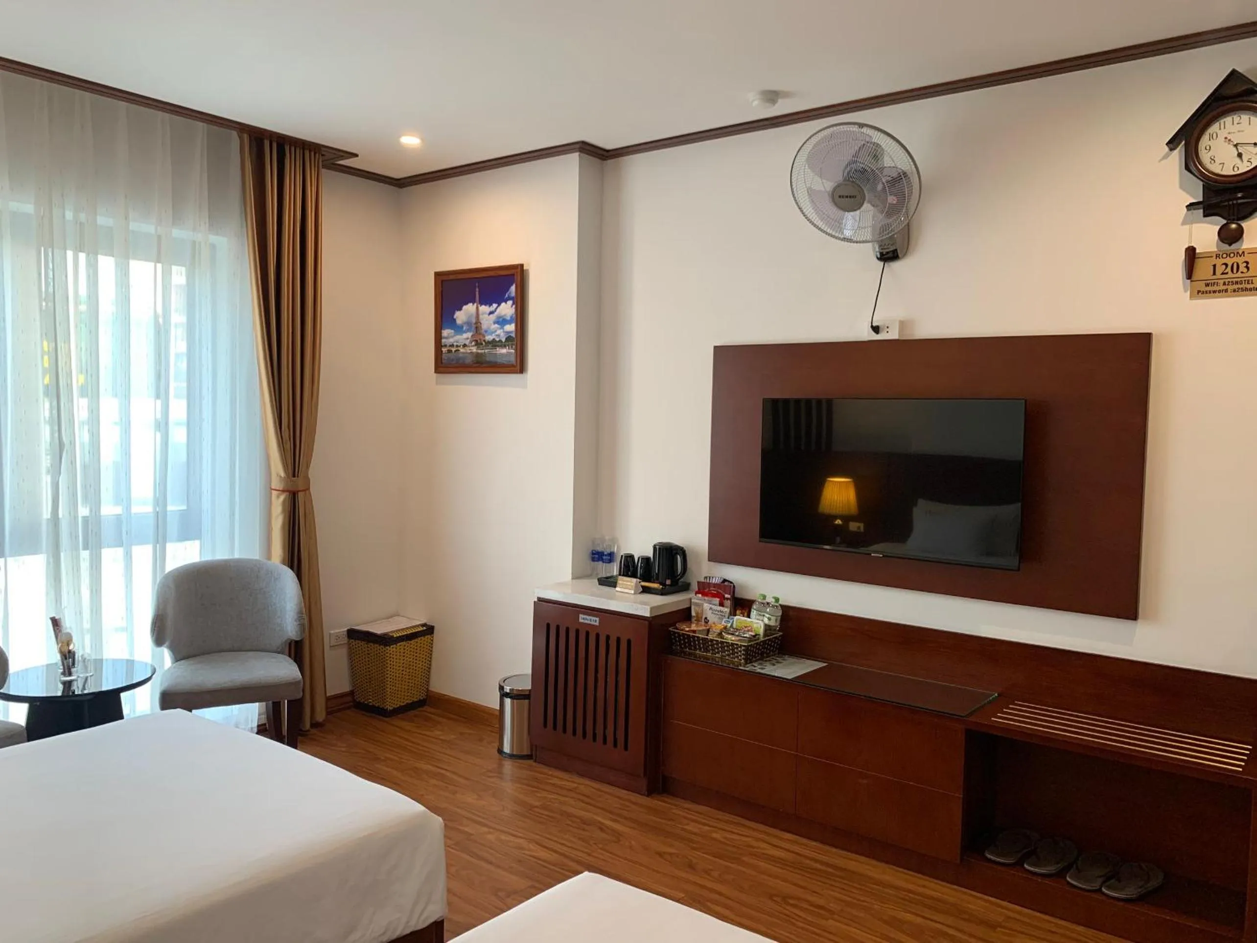 Bed in A25 Hotel - Bãi Cháy Hạ Long