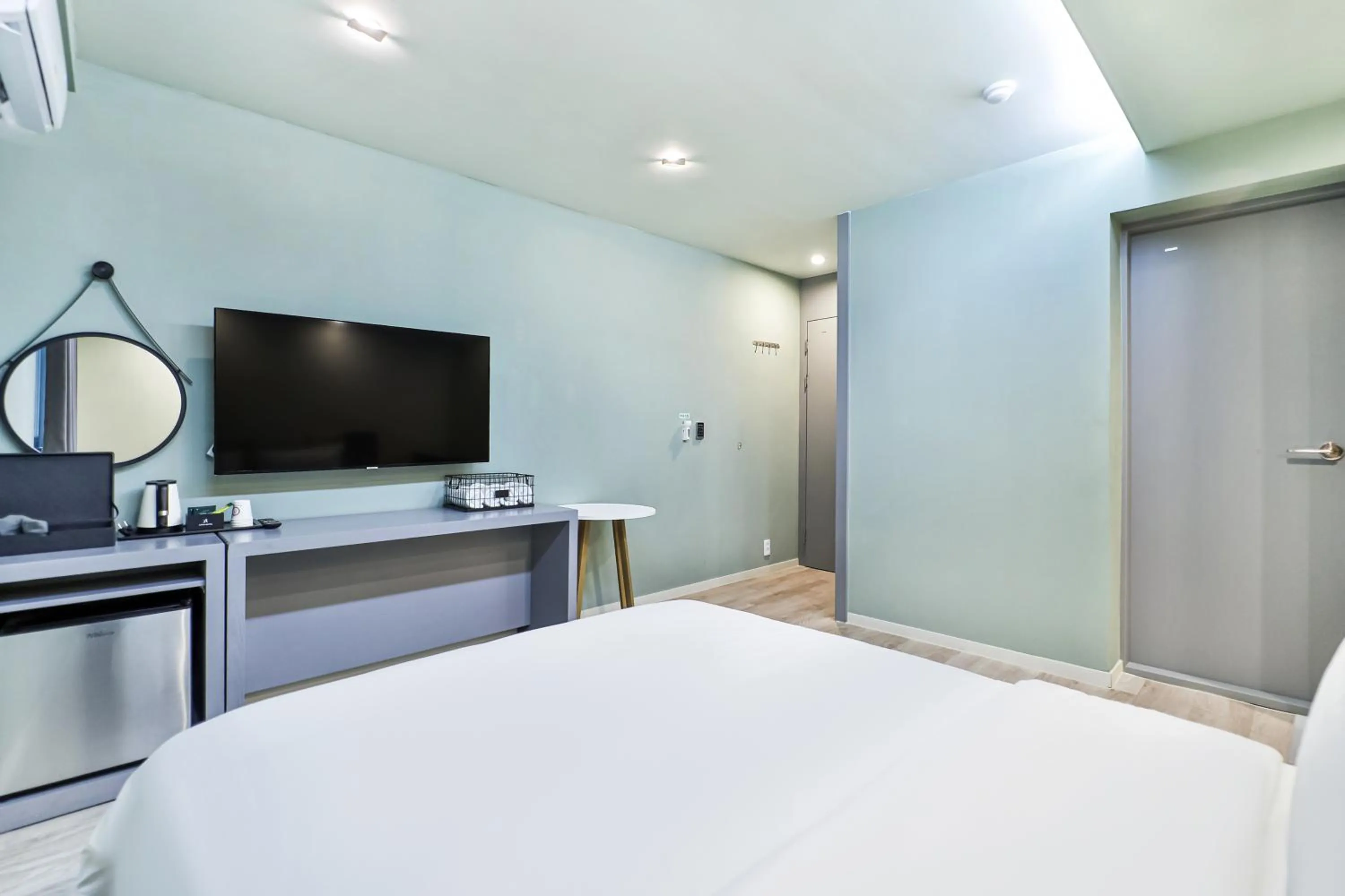 Decorative detail, Bed in Sloth Hotel Busan Seomyeon