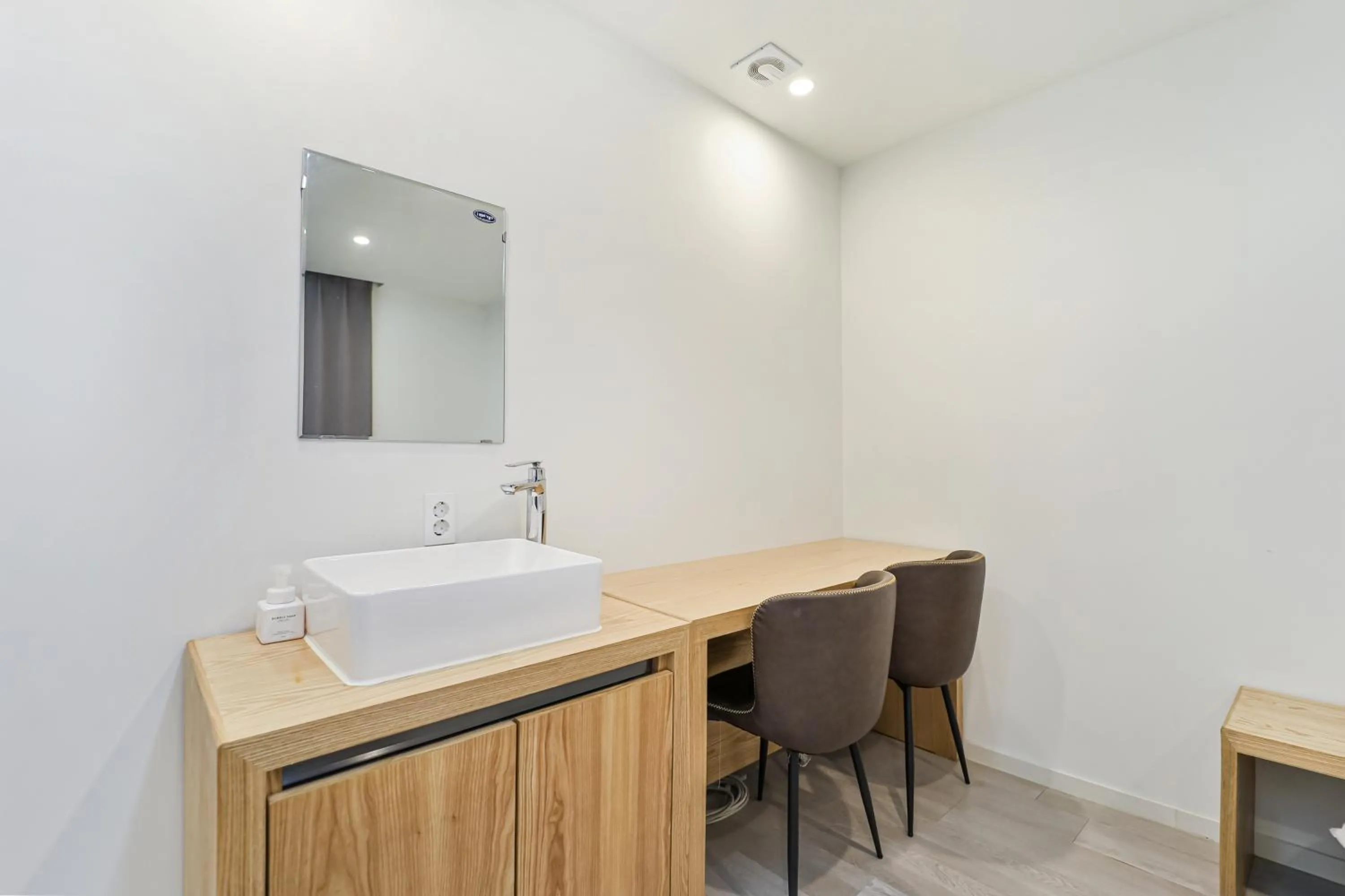 Decorative detail in Sloth Hotel Busan Seomyeon