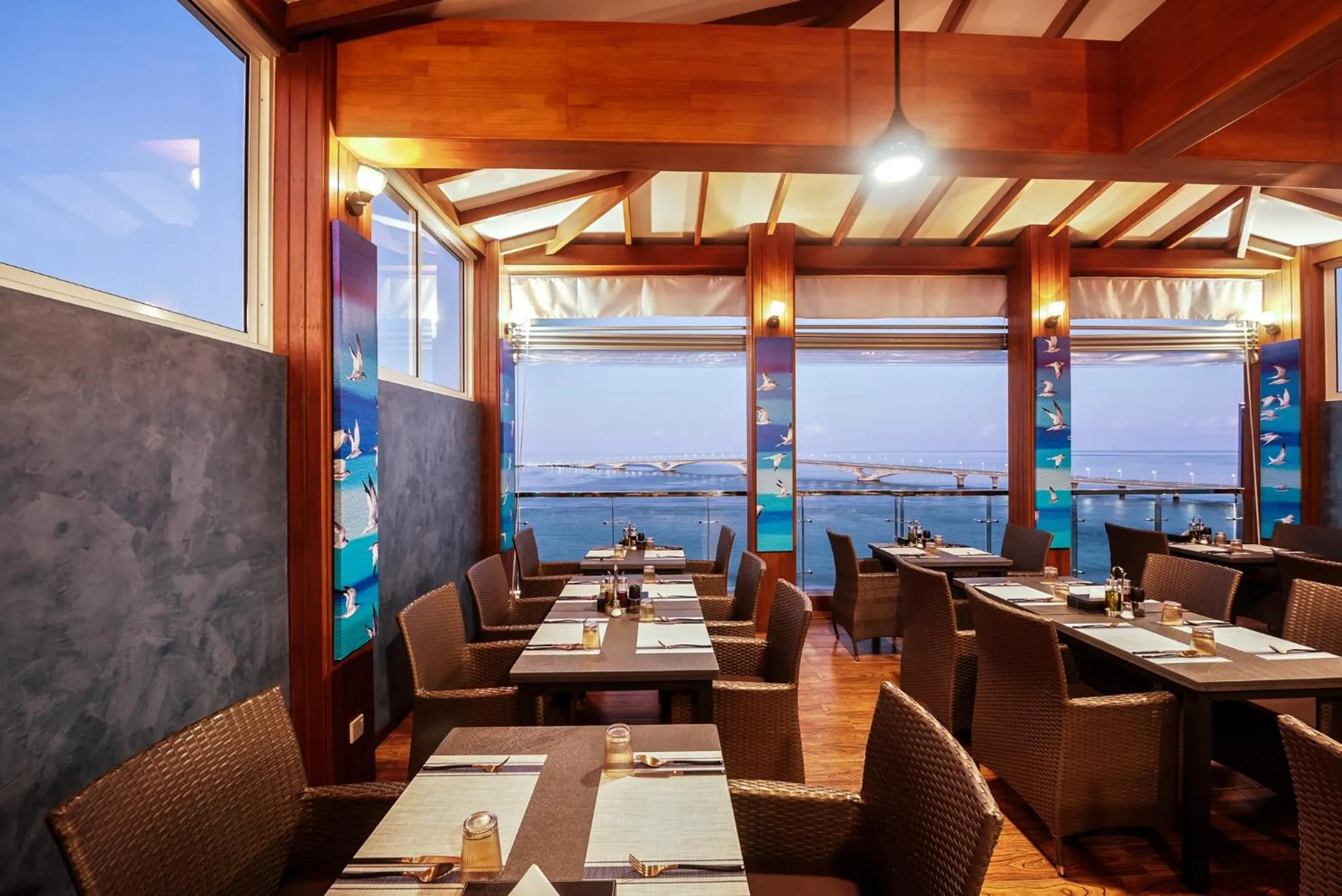 Restaurant/places to eat in Summer Beach Maldives