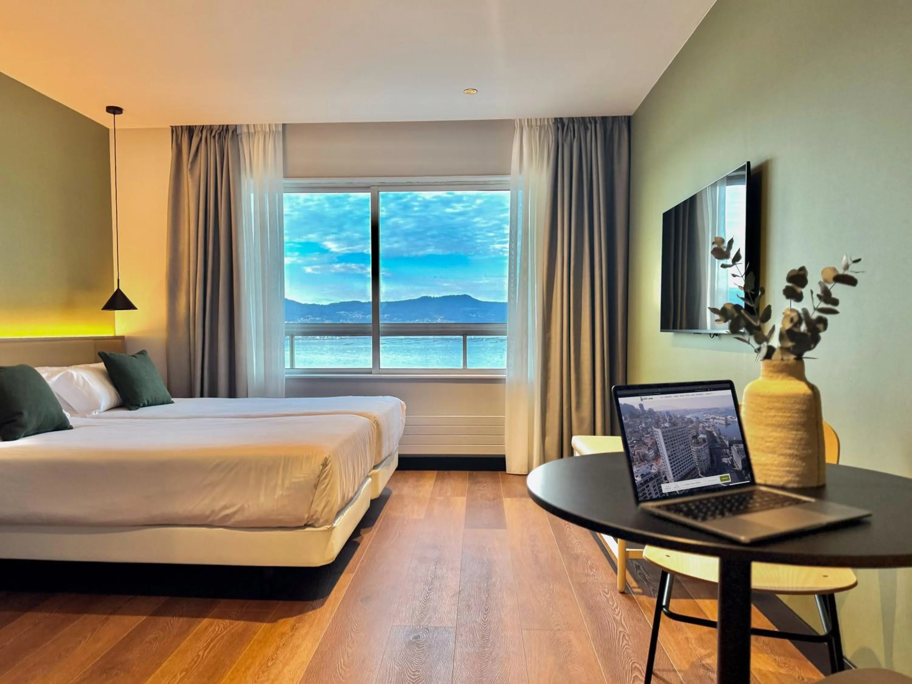 Bed in Hotel Bahía de Vigo