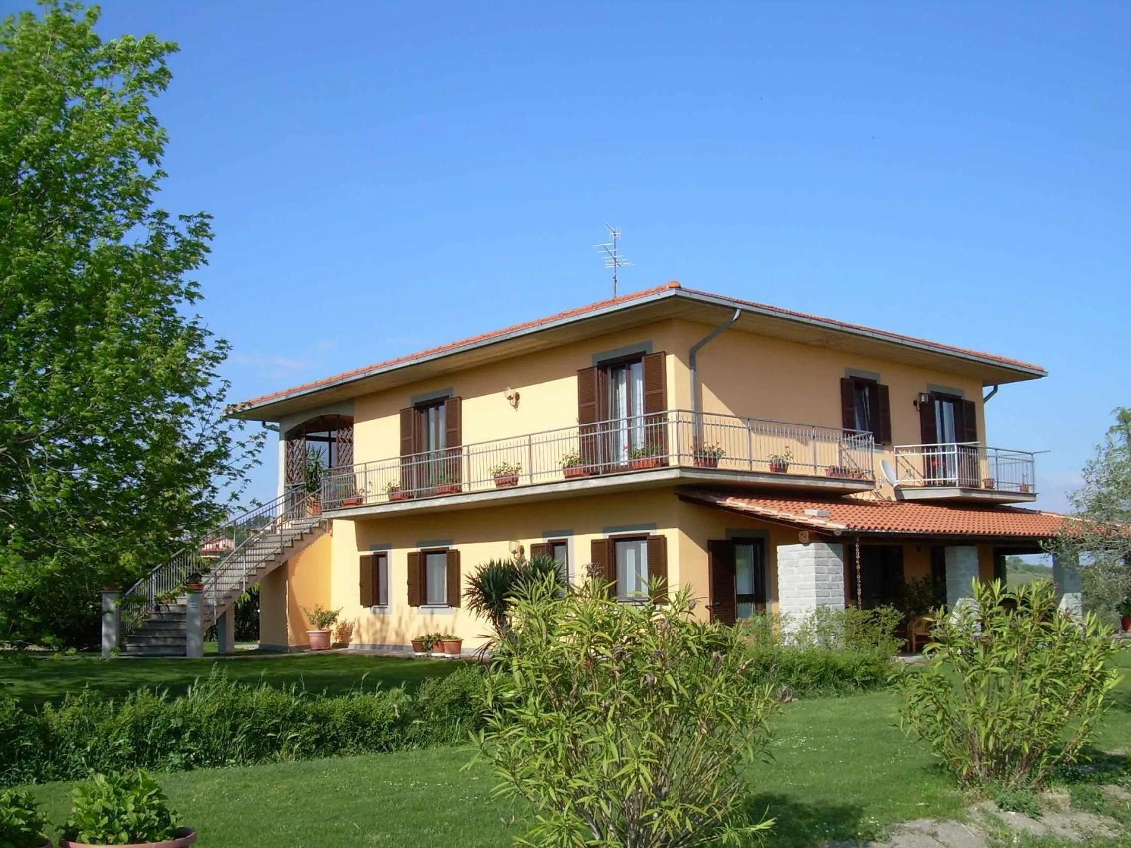 Property building in Agriturismo Bella Cima