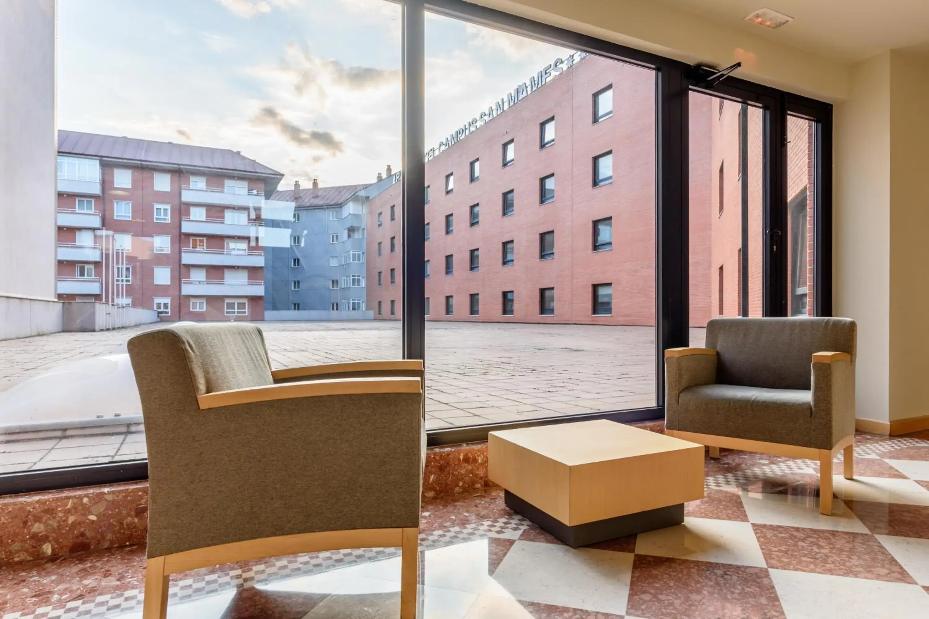 Lobby or reception in Aparthotel Exe Campus San Mamés Lobby or reception in Aparthotel Exe Campus San Mamés