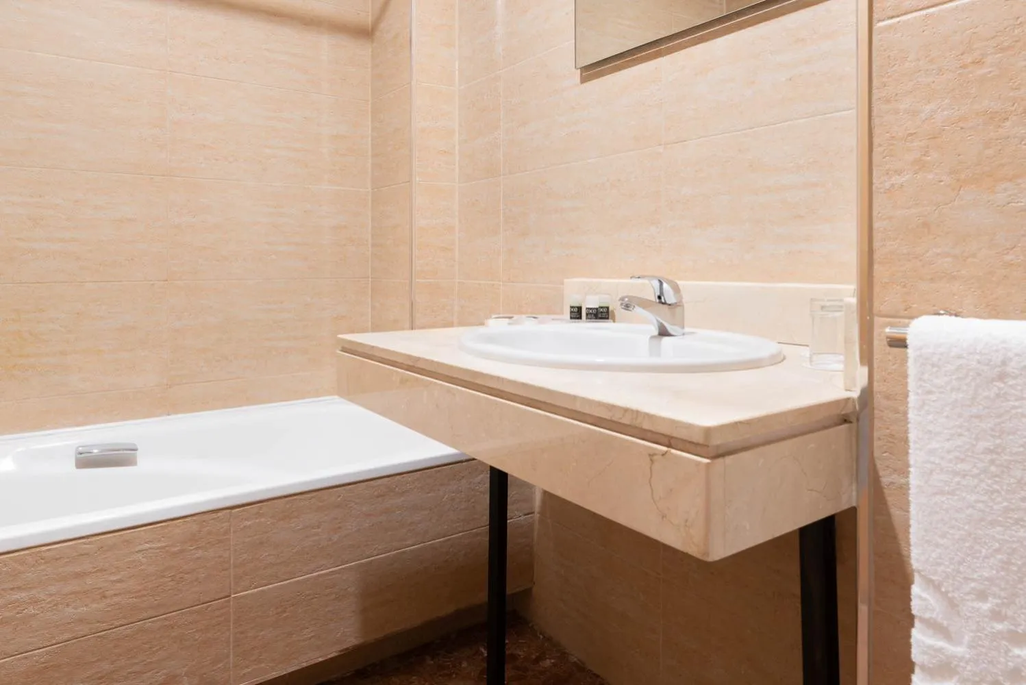 Bathroom in Aparthotel Exe Campus San Mamés