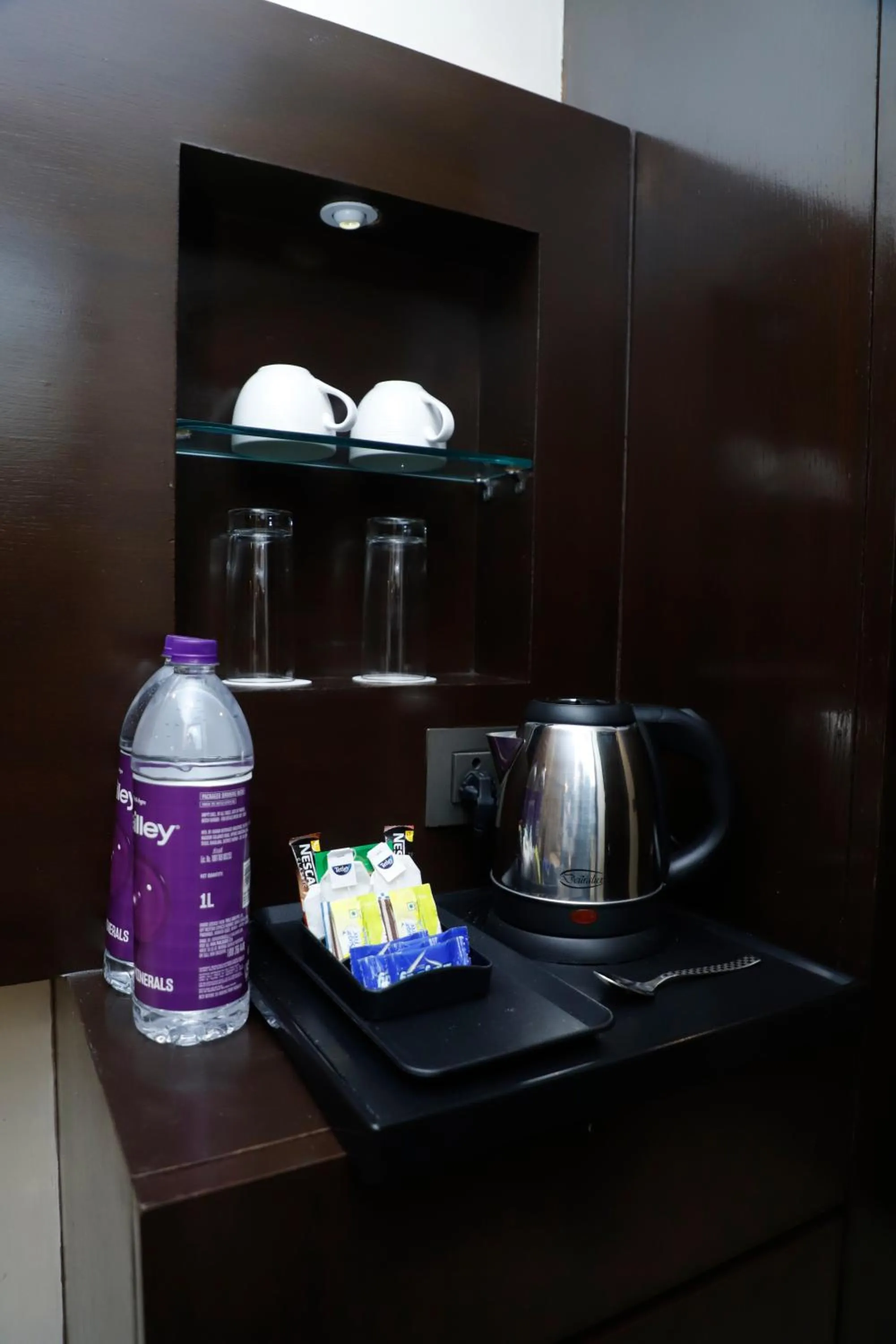 Coffee/tea facilities in Udman Hotel at 18km from IGI Airport, By Ferns N Petals, Chattarpur, Delhi