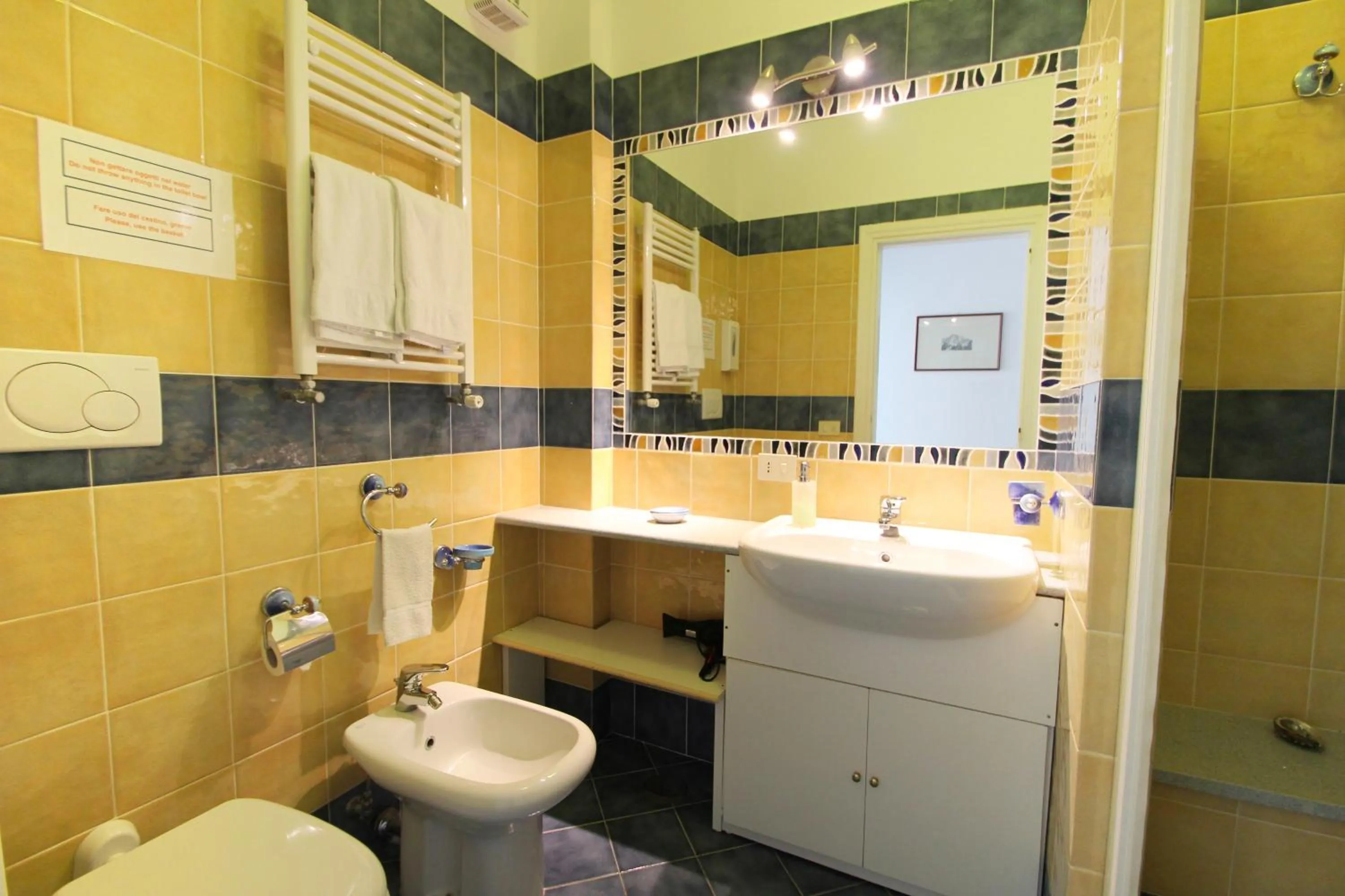 Bathroom in Casa Augusto B&B