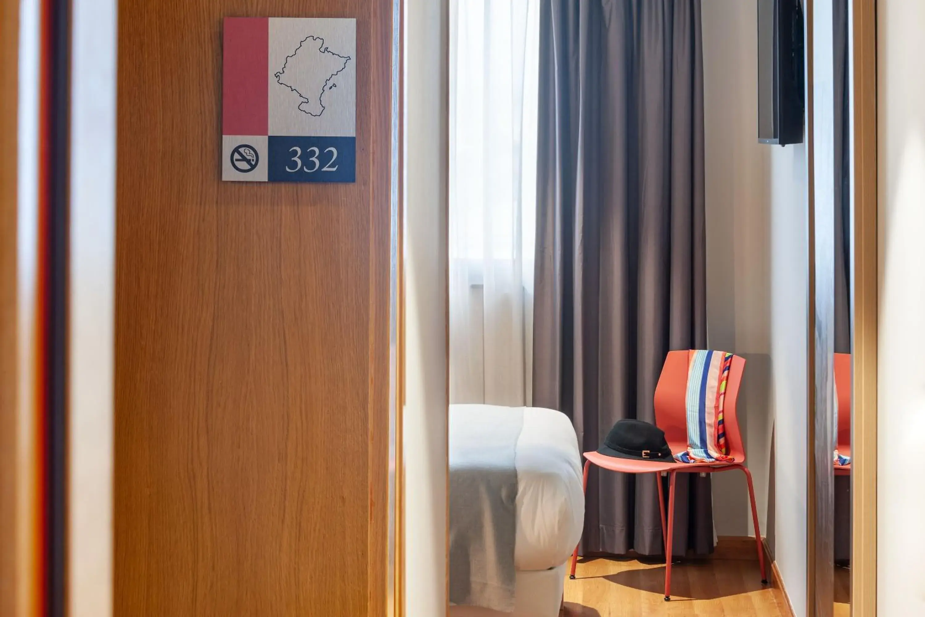 Bedroom in ibis Styles Pamplona Noain Bedroom in ibis Styles Pamplona Noain