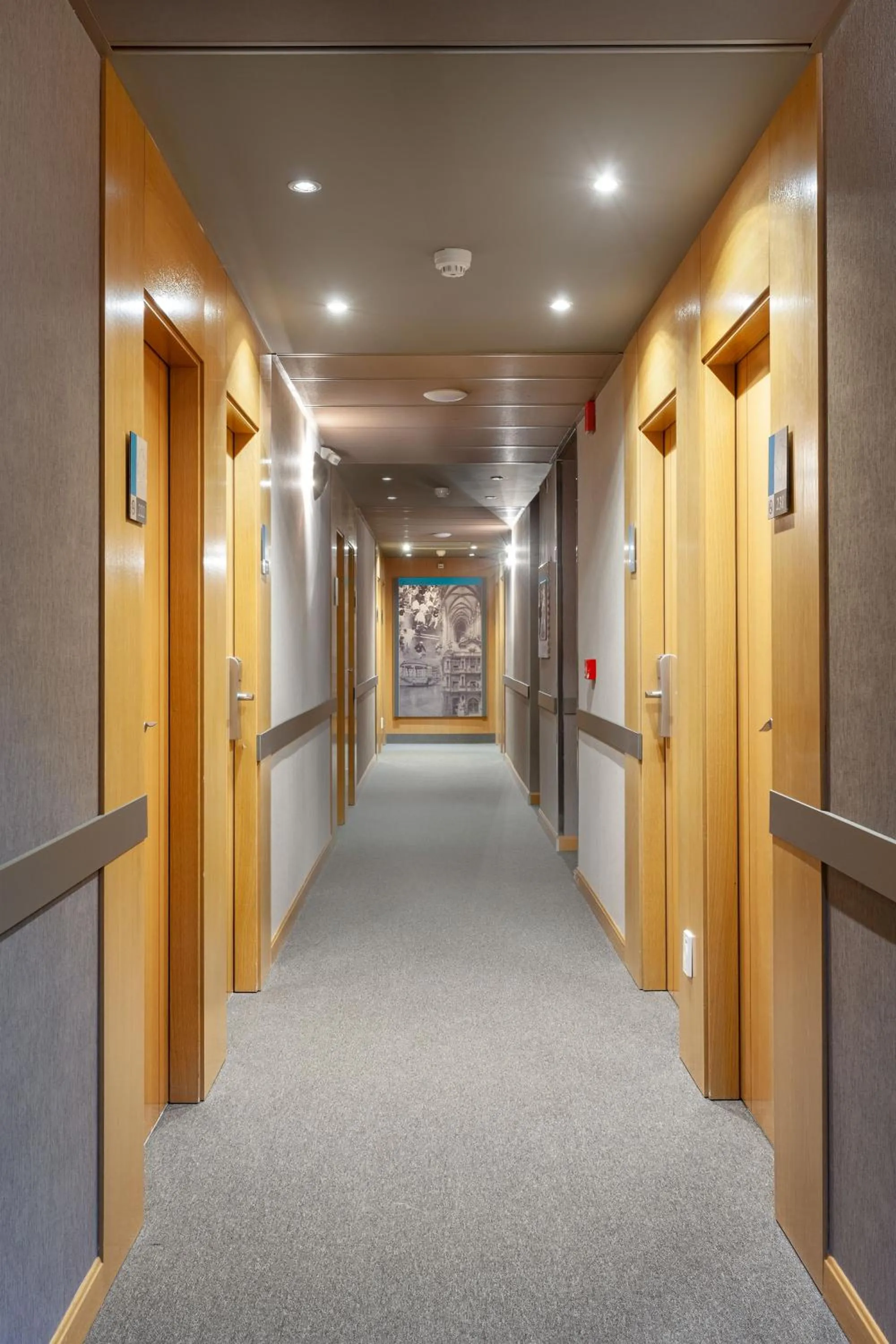 Area and facilities in ibis Styles Pamplona Noain