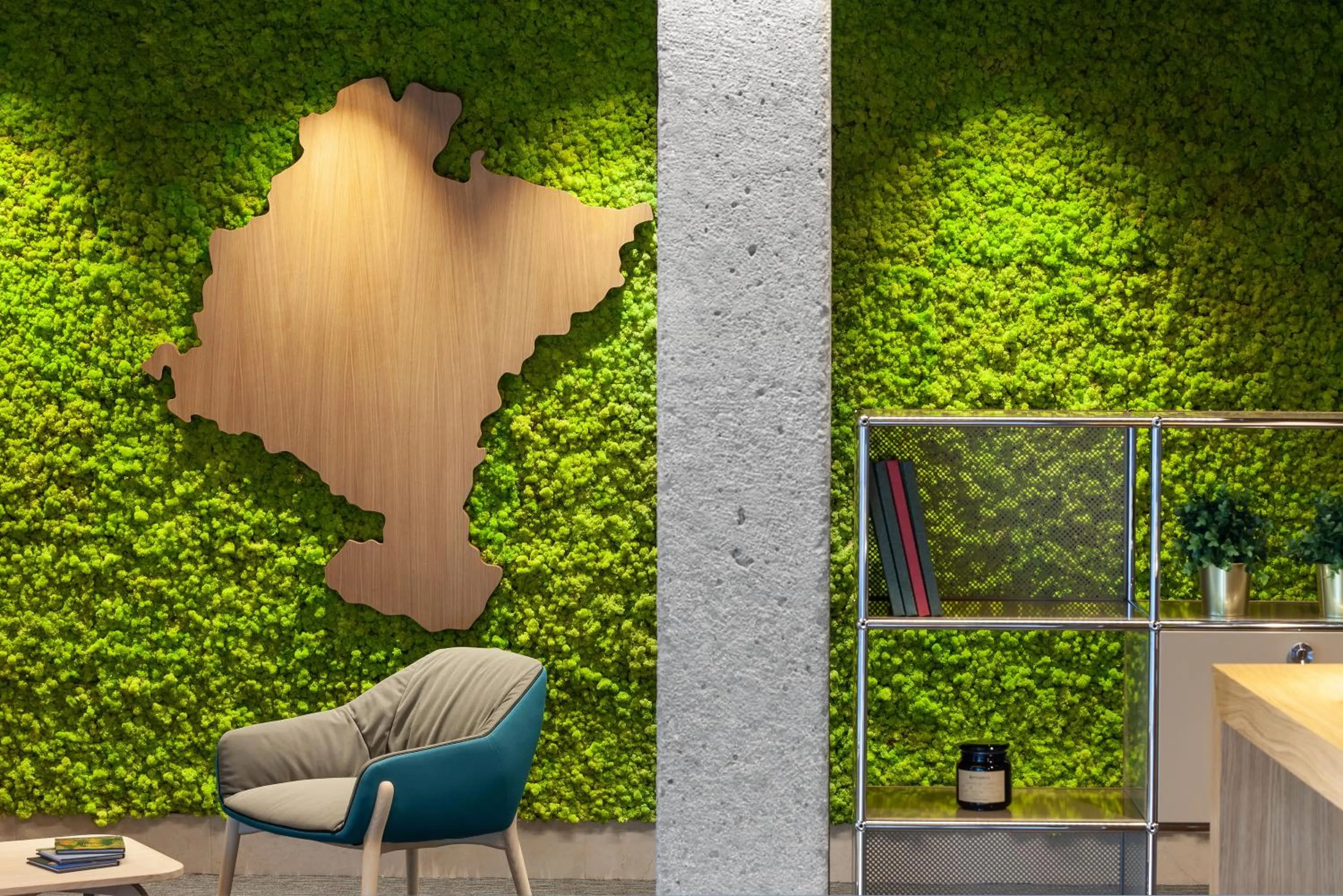 Lobby or reception in ibis Styles Pamplona Noain