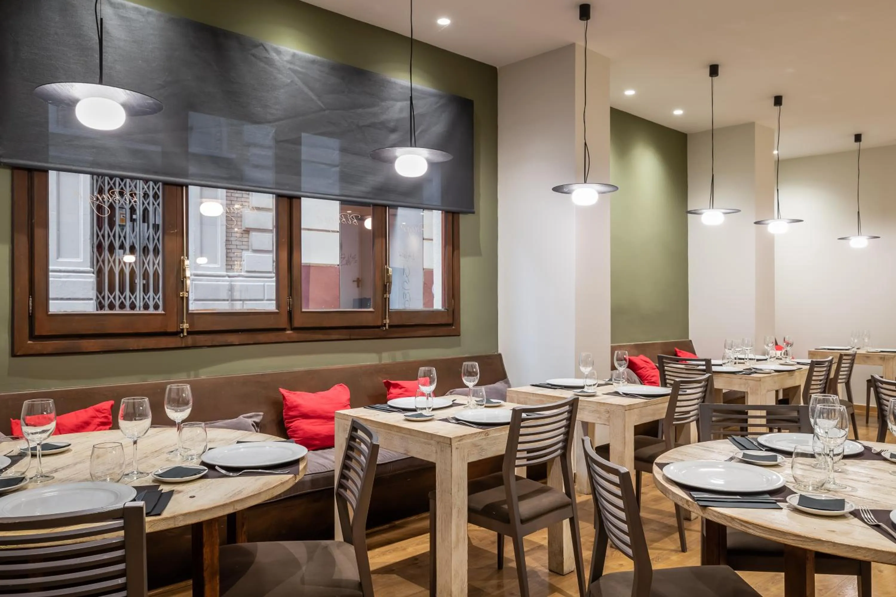 Restaurant/places to eat in Hotel Don Jaime 54