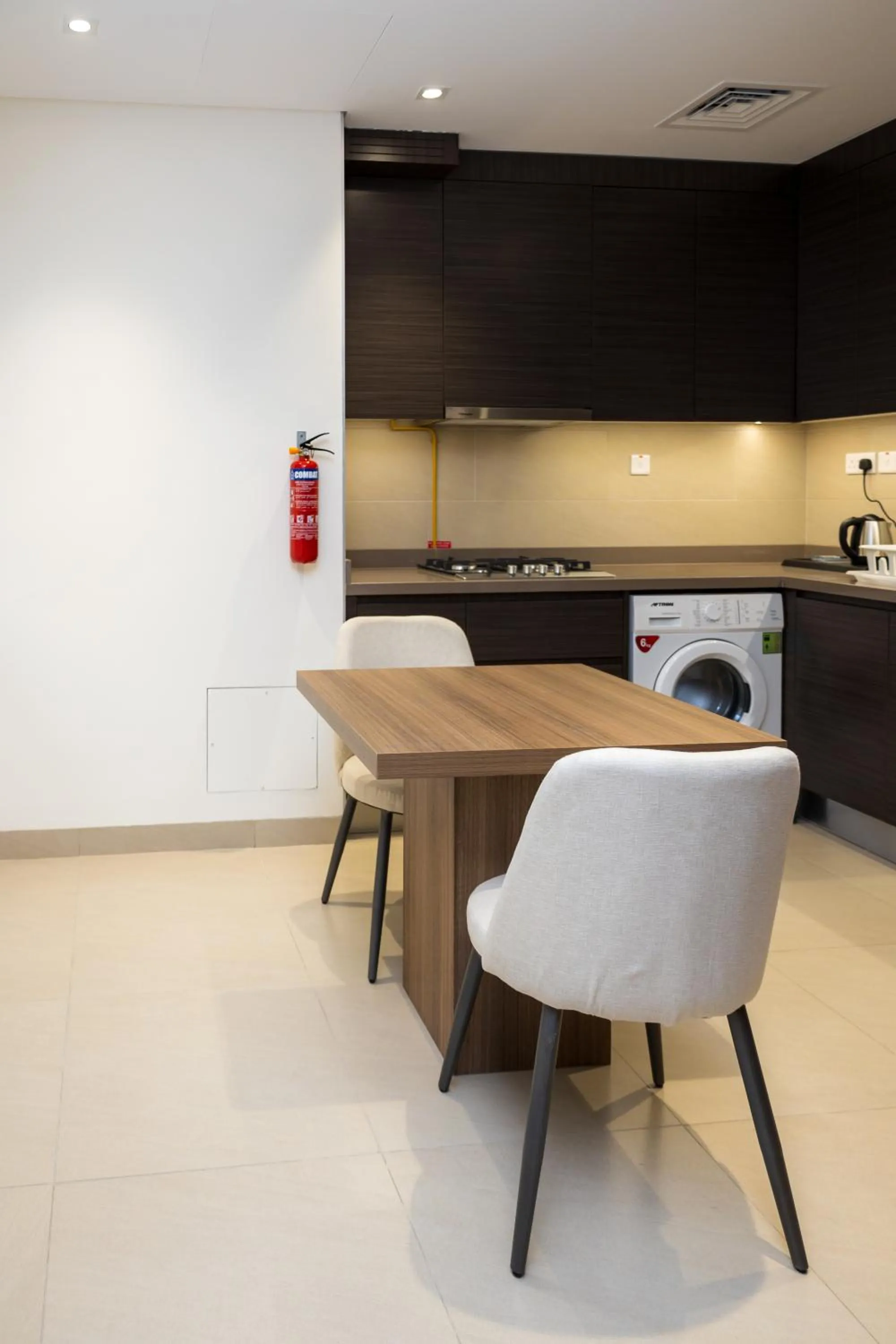 Kitchen or kitchenette in Azur Regency Hotel Apartments