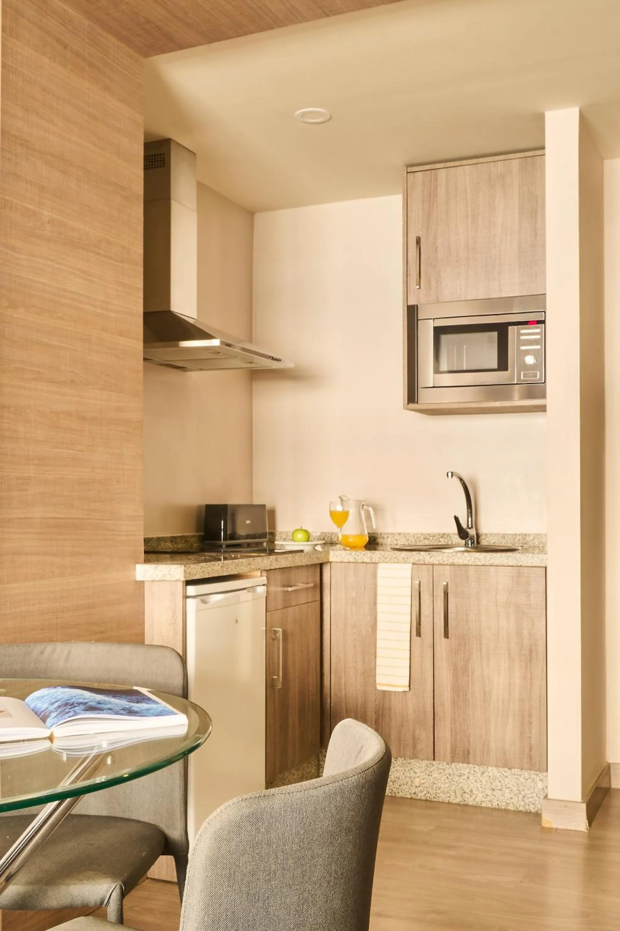 Kitchen or kitchenette in Ona Marbella Inn