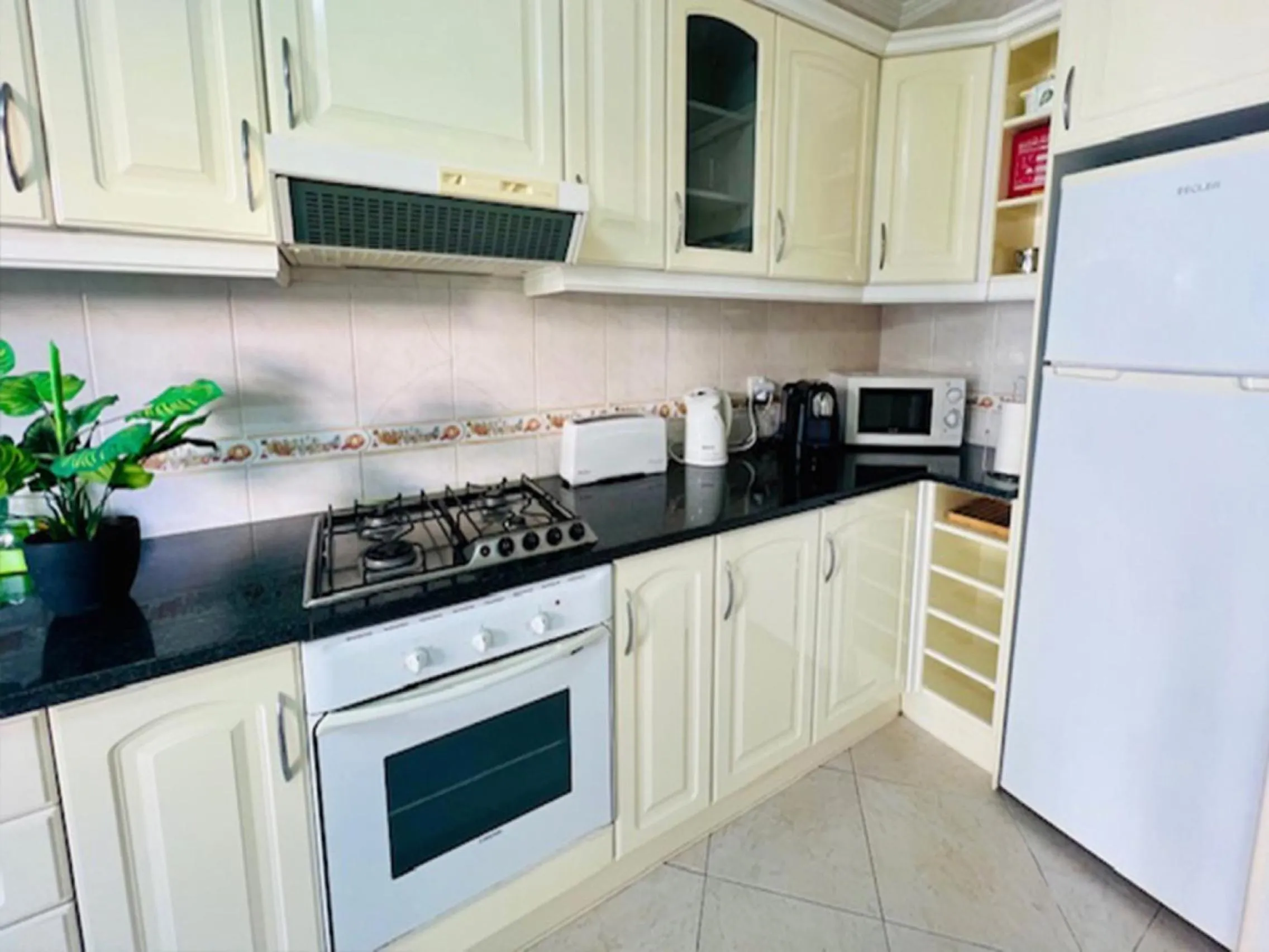 Kitchen or kitchenette in Akivillas Albufeira Relax