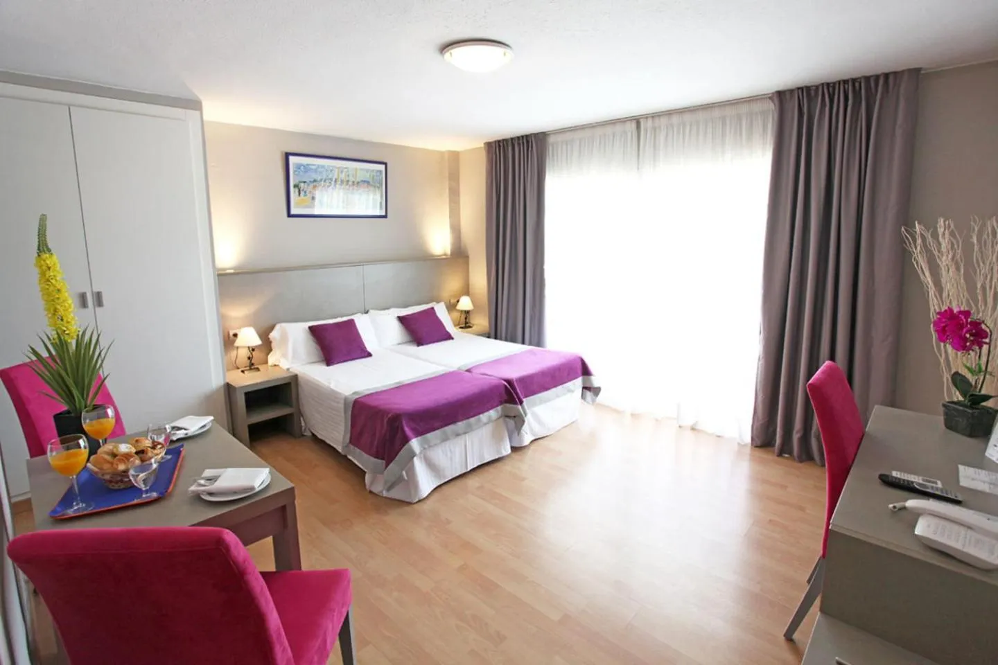 Bed in Hotel El Faro Marbella