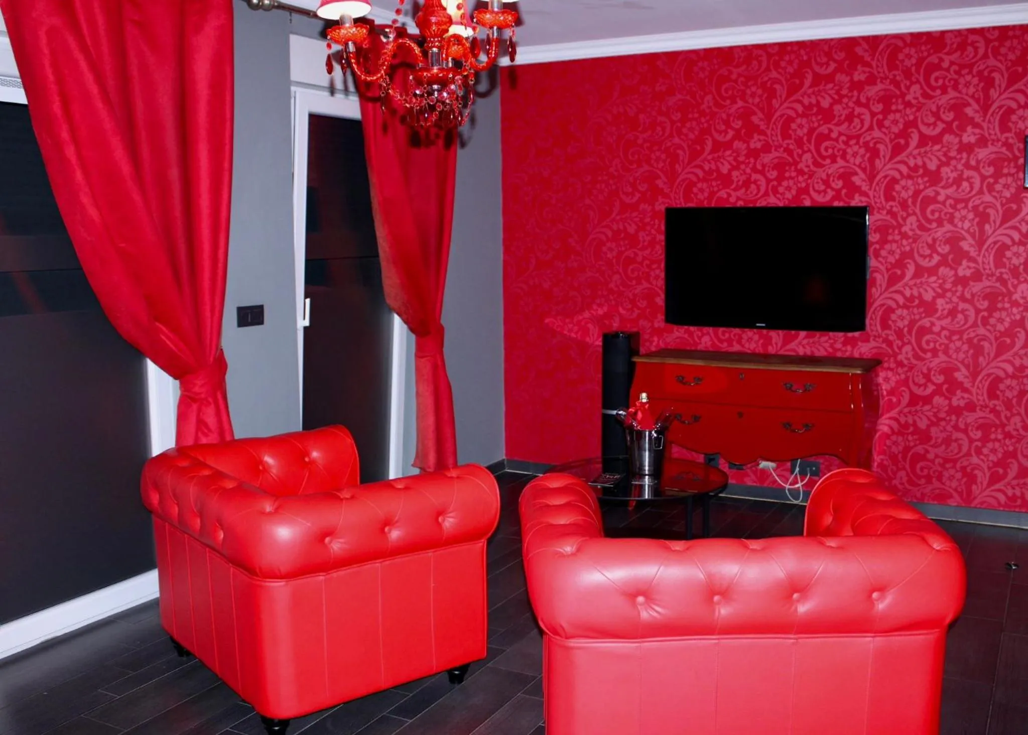 V E R O N E - Rooms & Suites - Liège - Rocourt