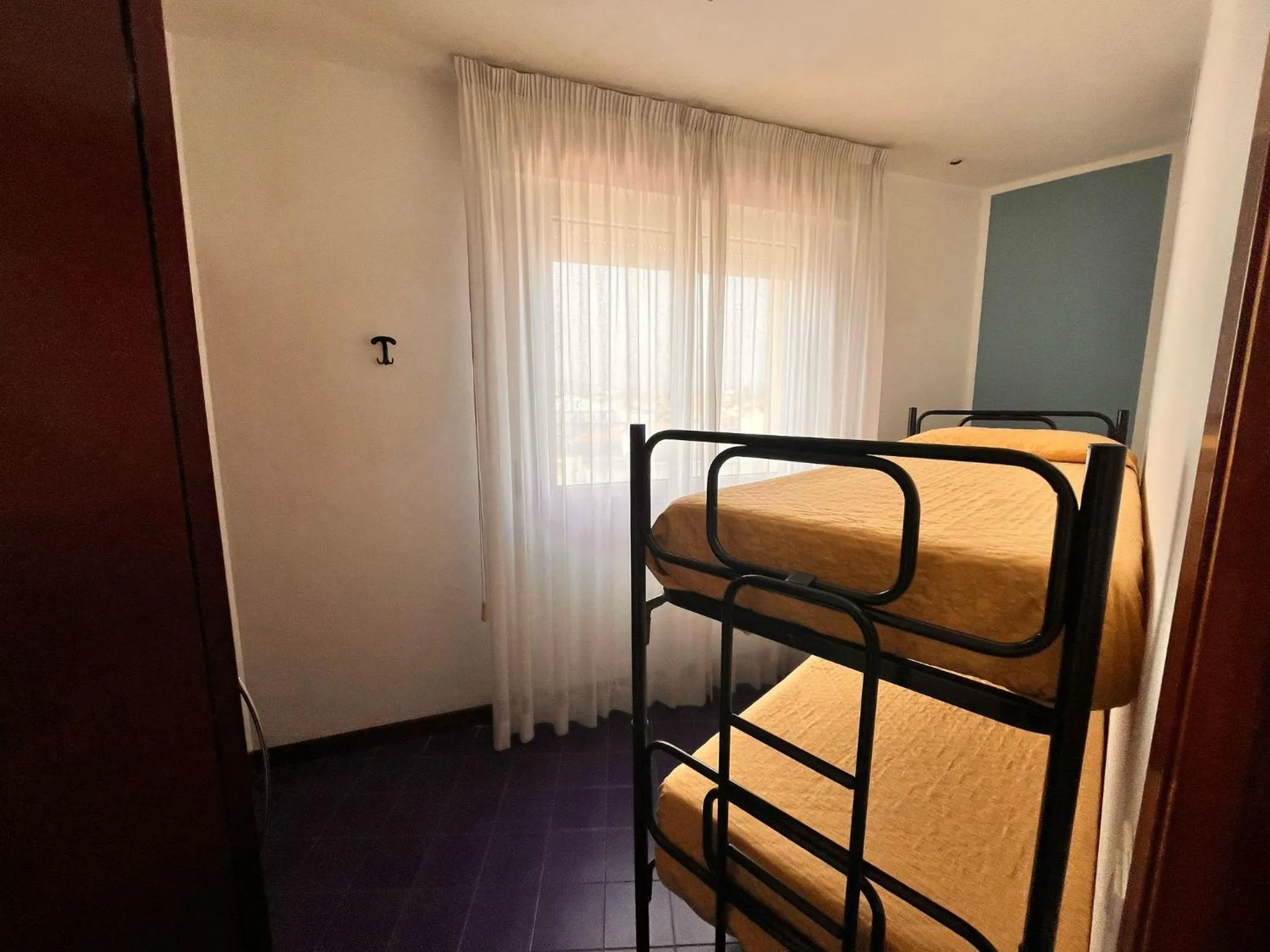 Bed in Residence Adriatico