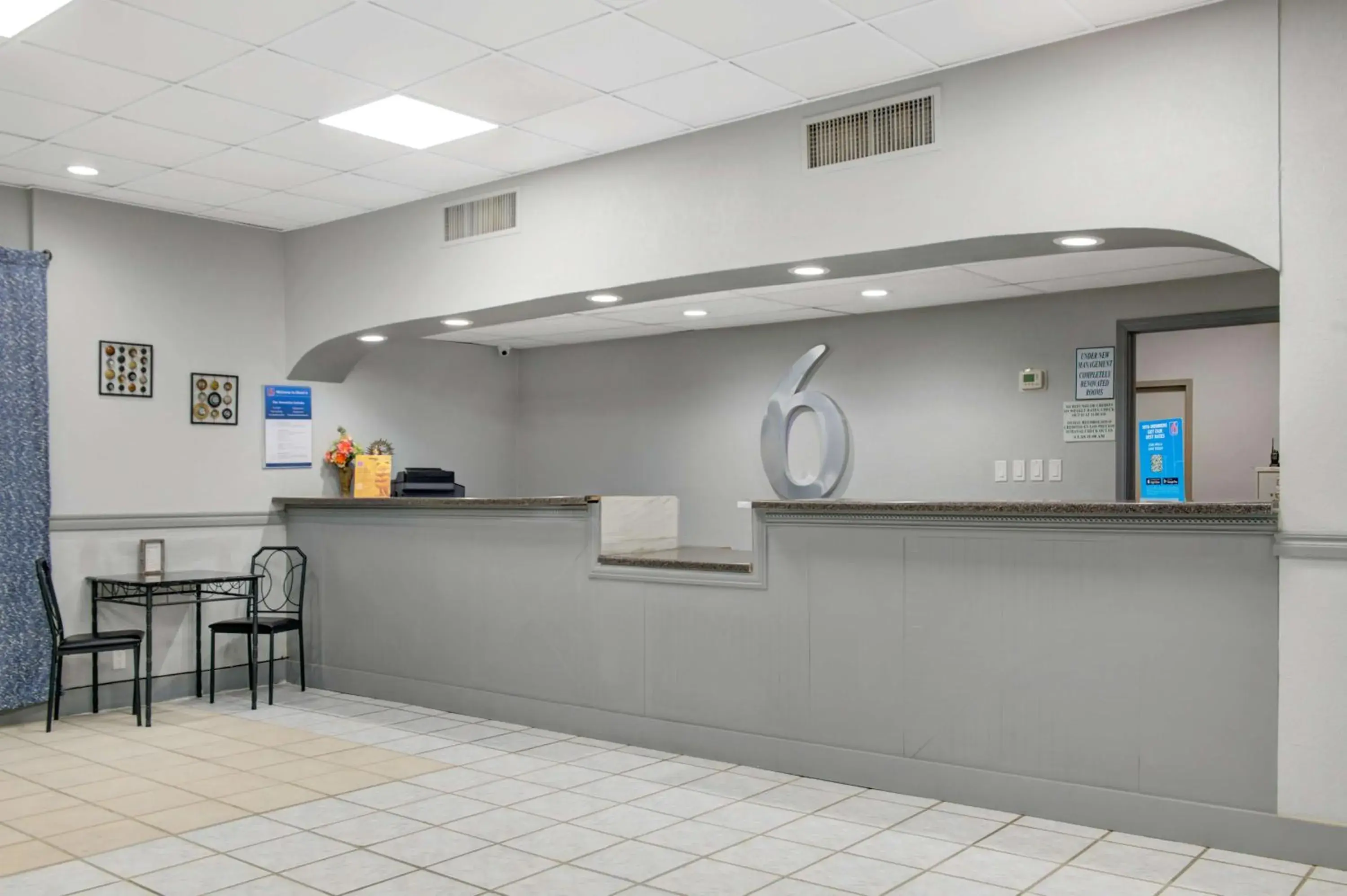 Lobby or reception in Motel 6 Chickasha, OK Lobby or reception in Motel 6 Chickasha, OK