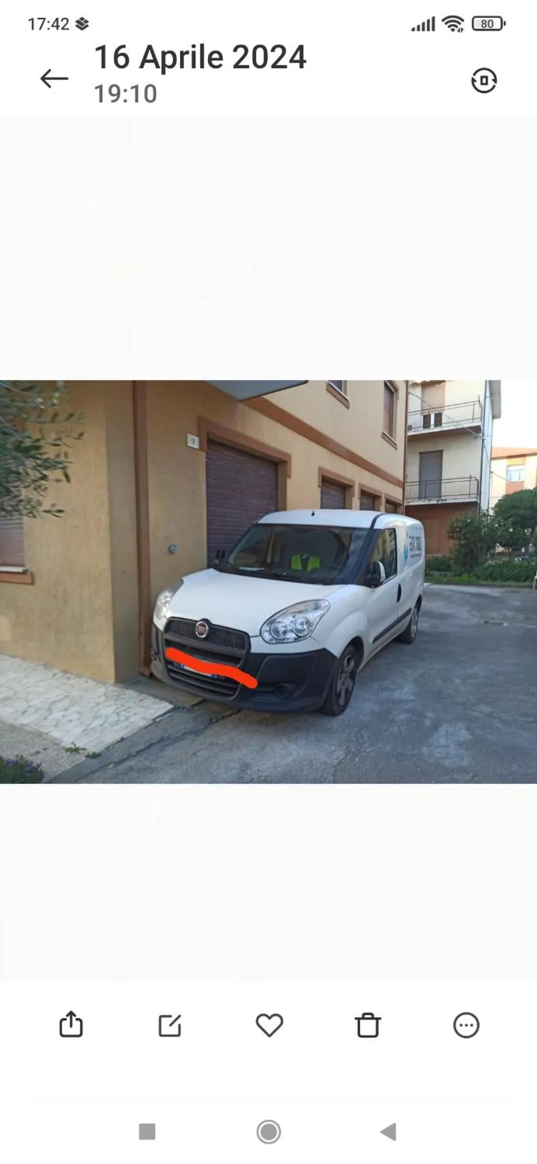Parking in Casa Fuori Casa - 200 mt dal casello autostradale, parcheggio gratuito, garage moto