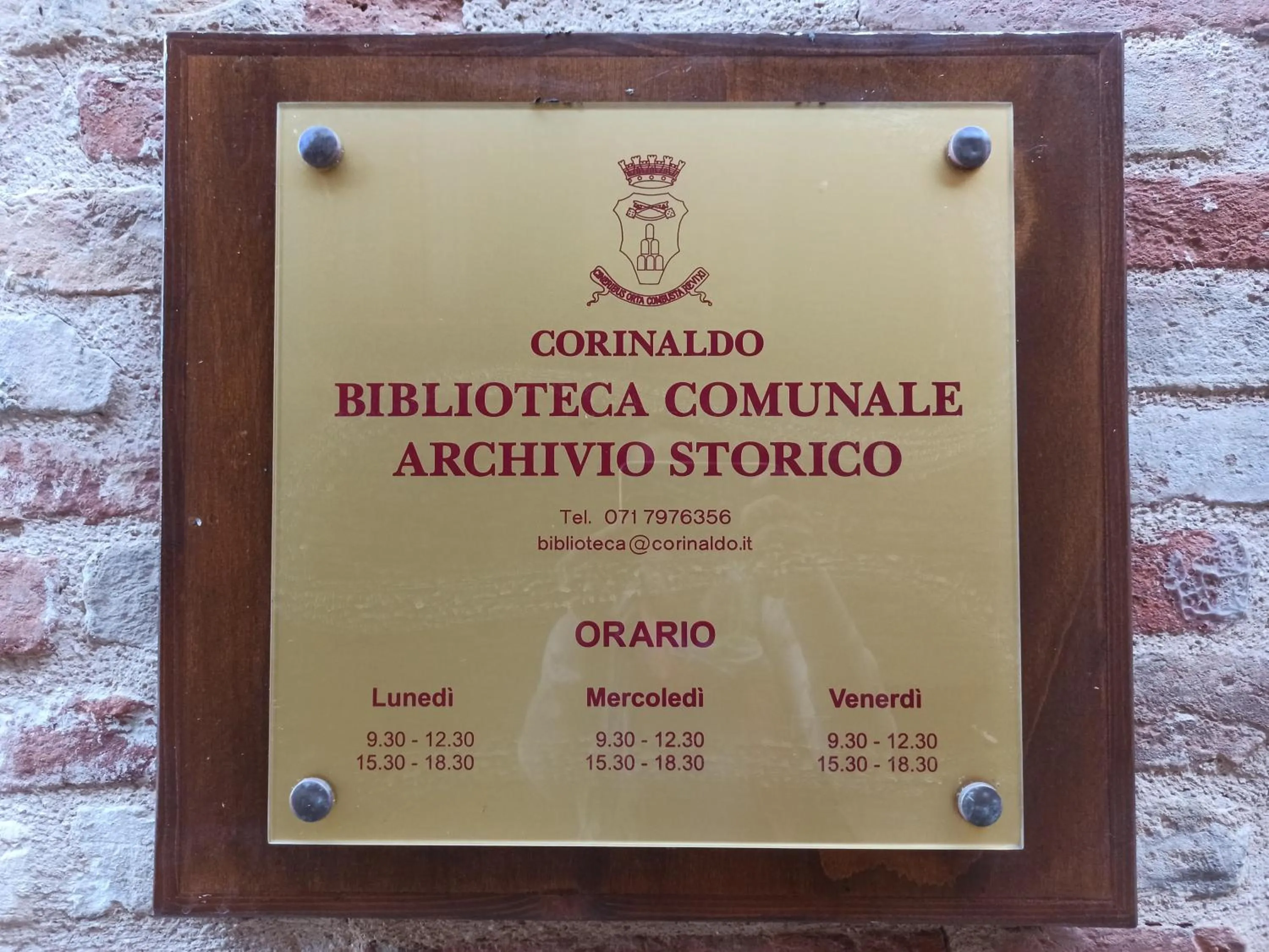 Palazzo Boscareto - suites di charme in centro storico - garage moto, box bici