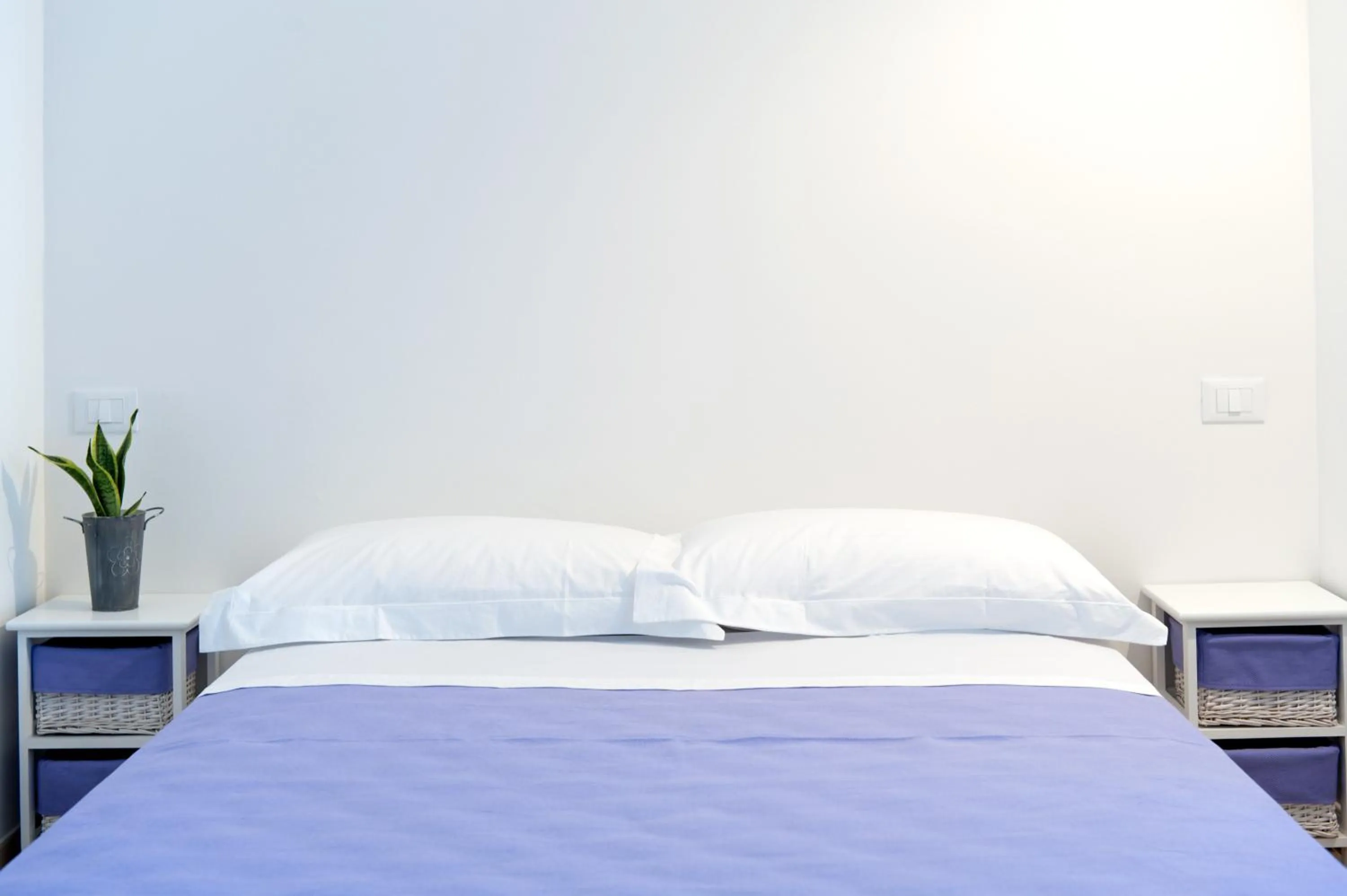 Bedroom, Bed in Palazzo Boscareto - suites di charme in centro storico - garage moto, box bici