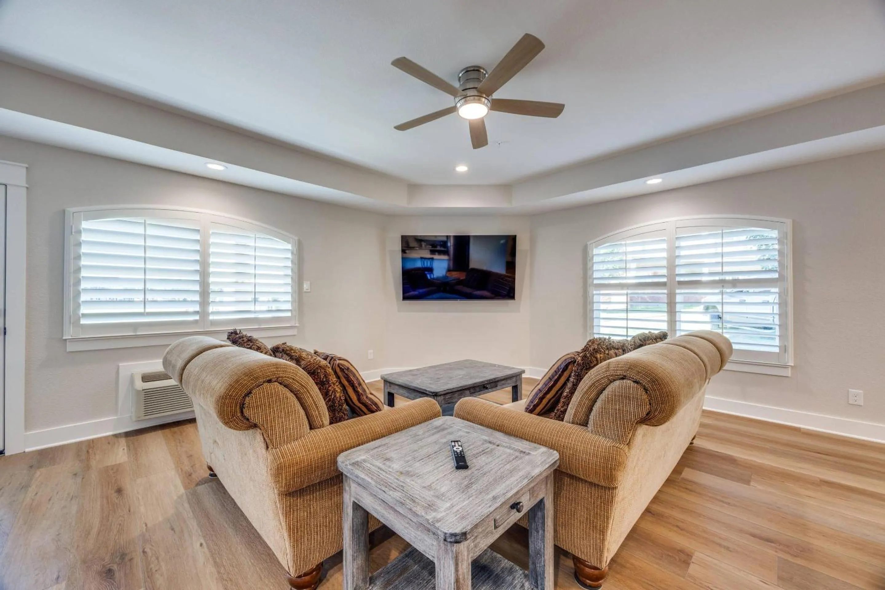 Bedroom in Tanglewood Resort on Lake Texoma, an Ascend Collection Resort