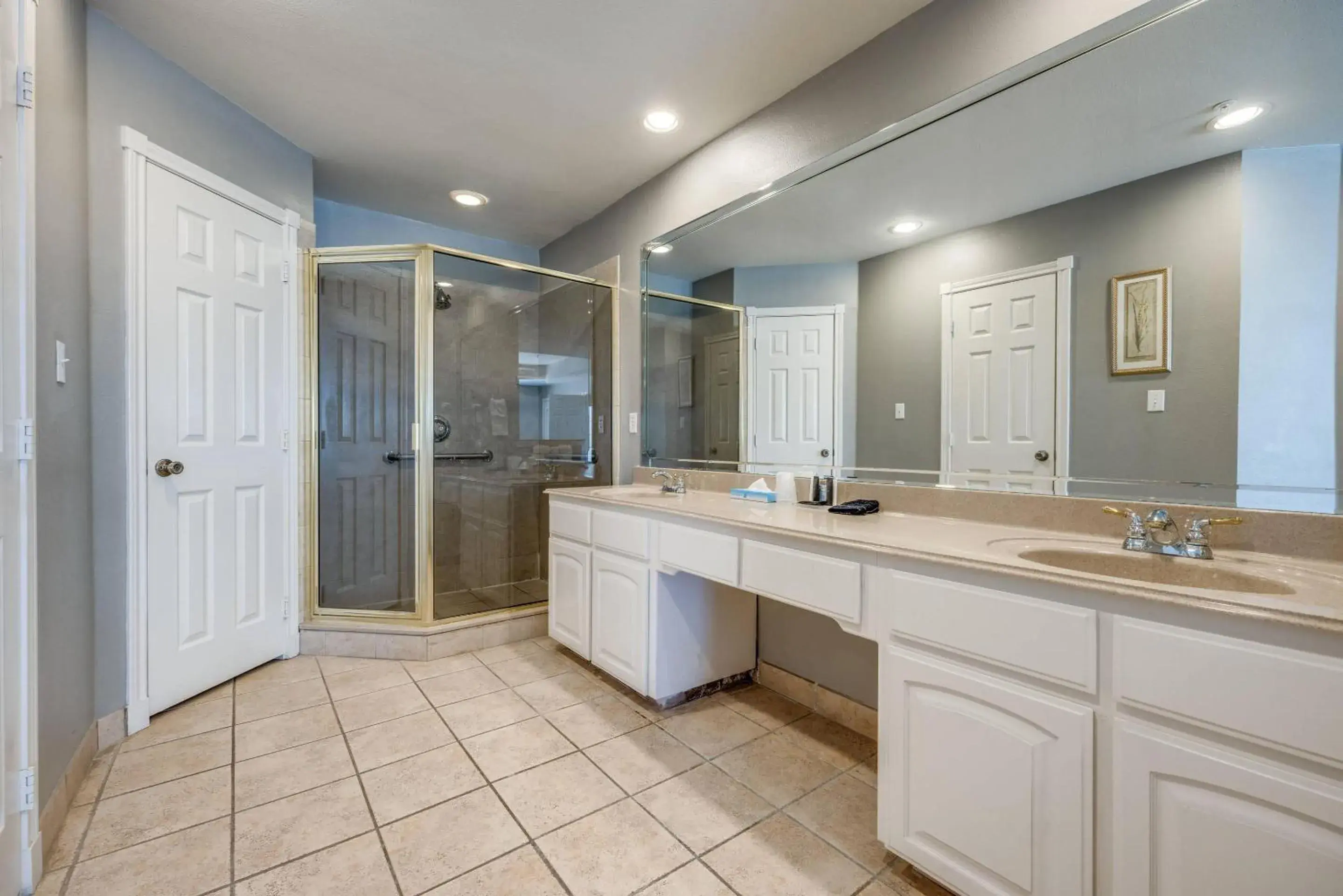 Bedroom in Tanglewood Resort on Lake Texoma, an Ascend Collection Resort Bedroom in Tanglewood Resort on Lake Texoma, an Ascend Collection Resort