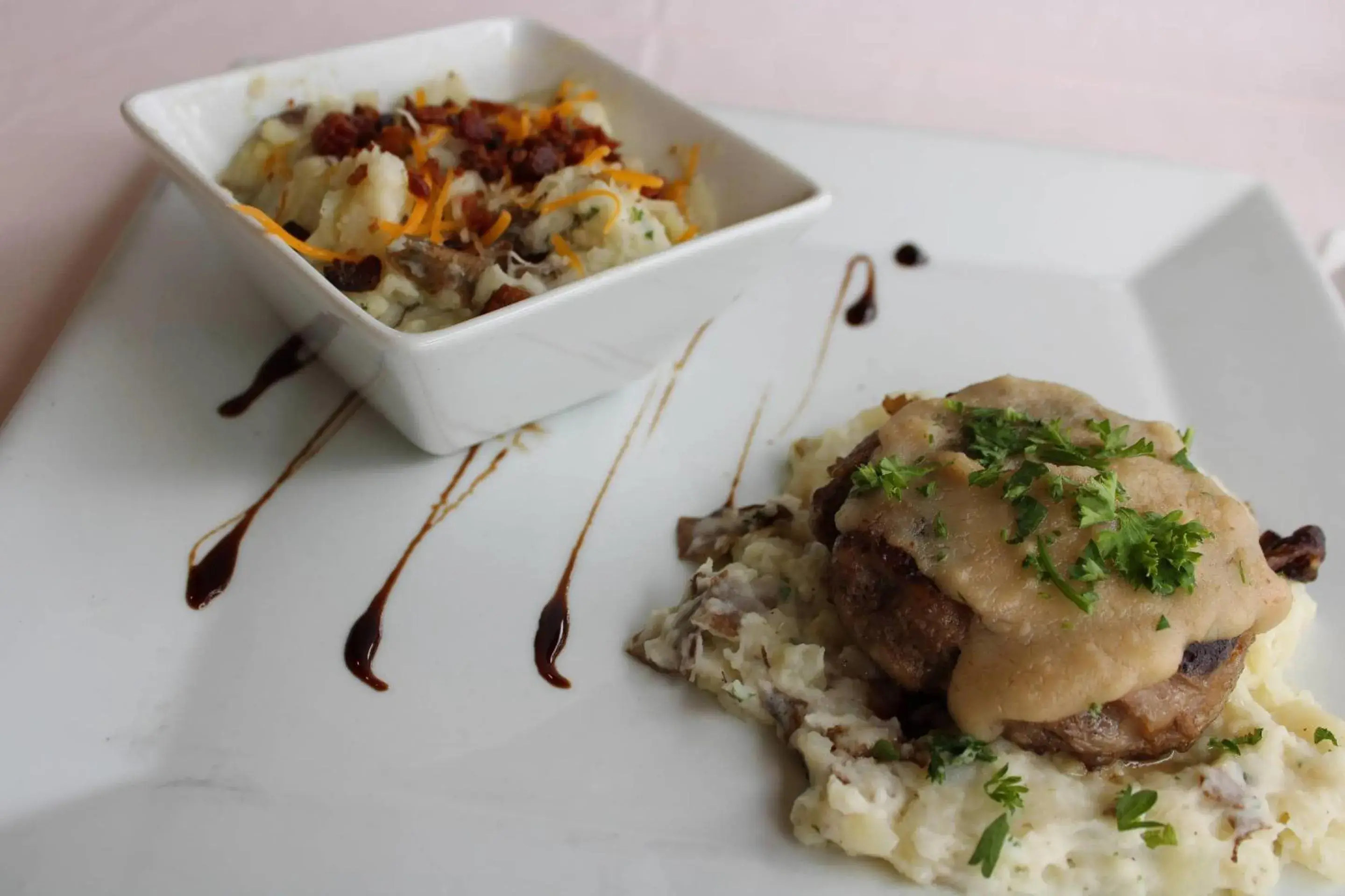 Restaurant/places to eat in Tanglewood Resort on Lake Texoma, an Ascend Collection Resort Restaurant/places to eat in Tanglewood Resort on Lake Texoma, an Ascend Collection Resort