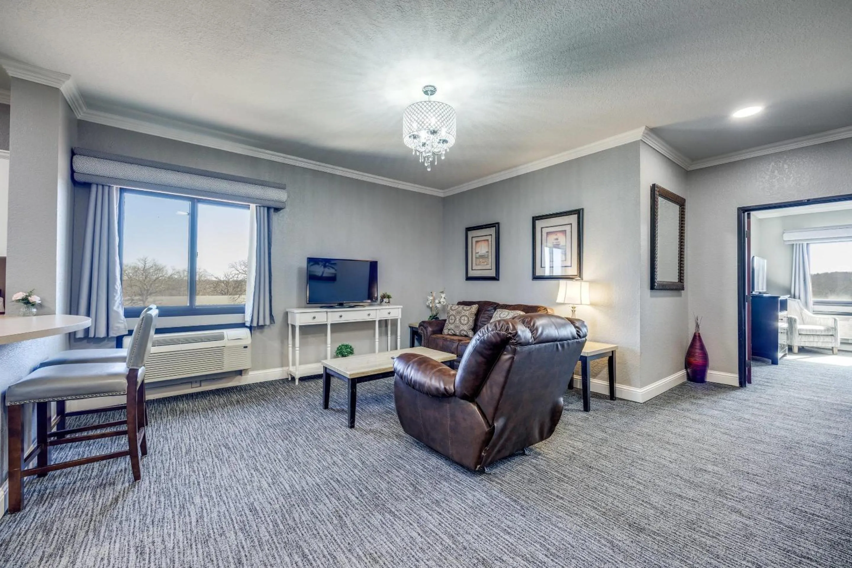 Bedroom, Bed in Tanglewood Resort on Lake Texoma, an Ascend Collection Resort
