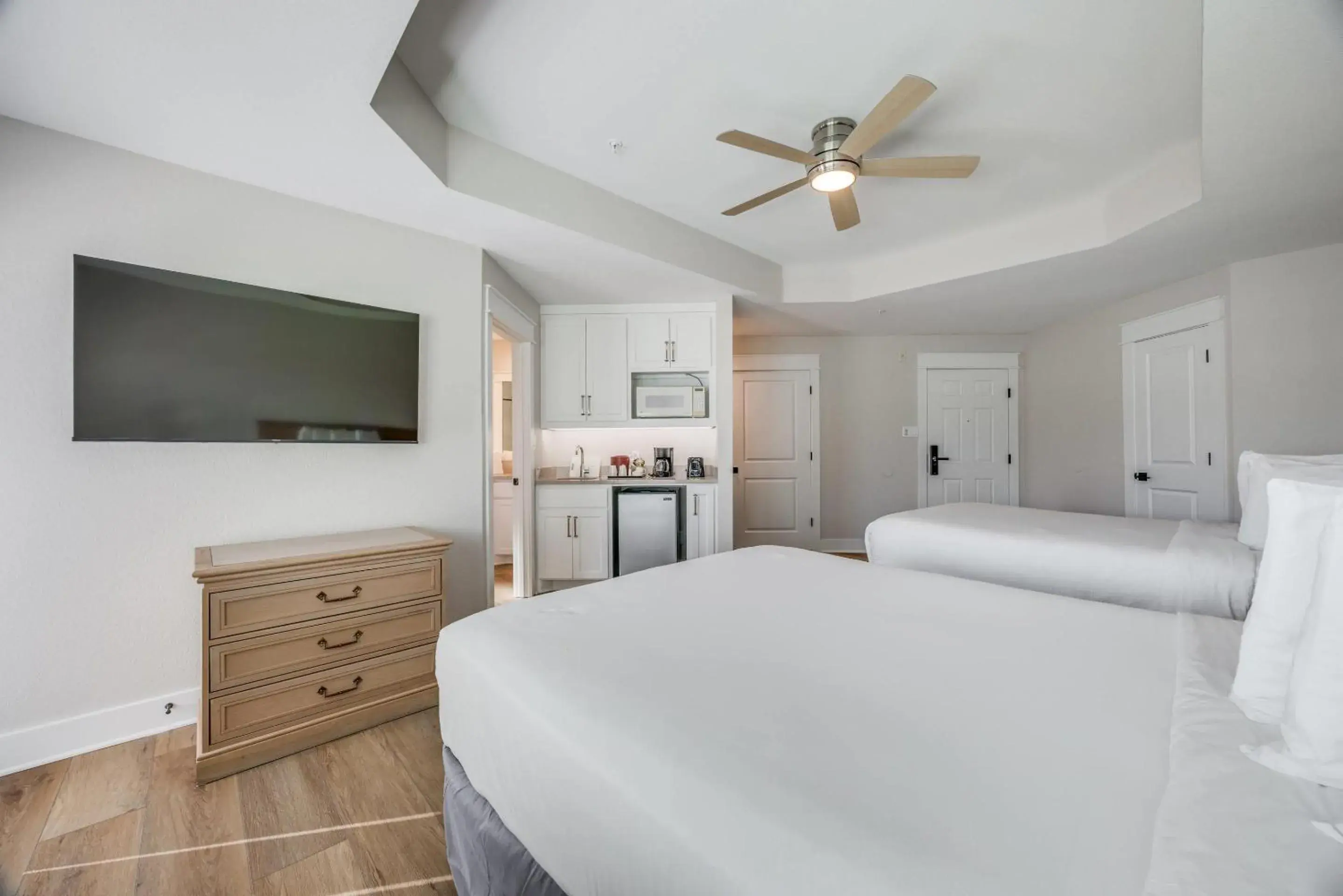 Bedroom, Bed in Tanglewood Resort on Lake Texoma, an Ascend Collection Resort Bedroom, Bed in Tanglewood Resort on Lake Texoma, an Ascend Collection Resort