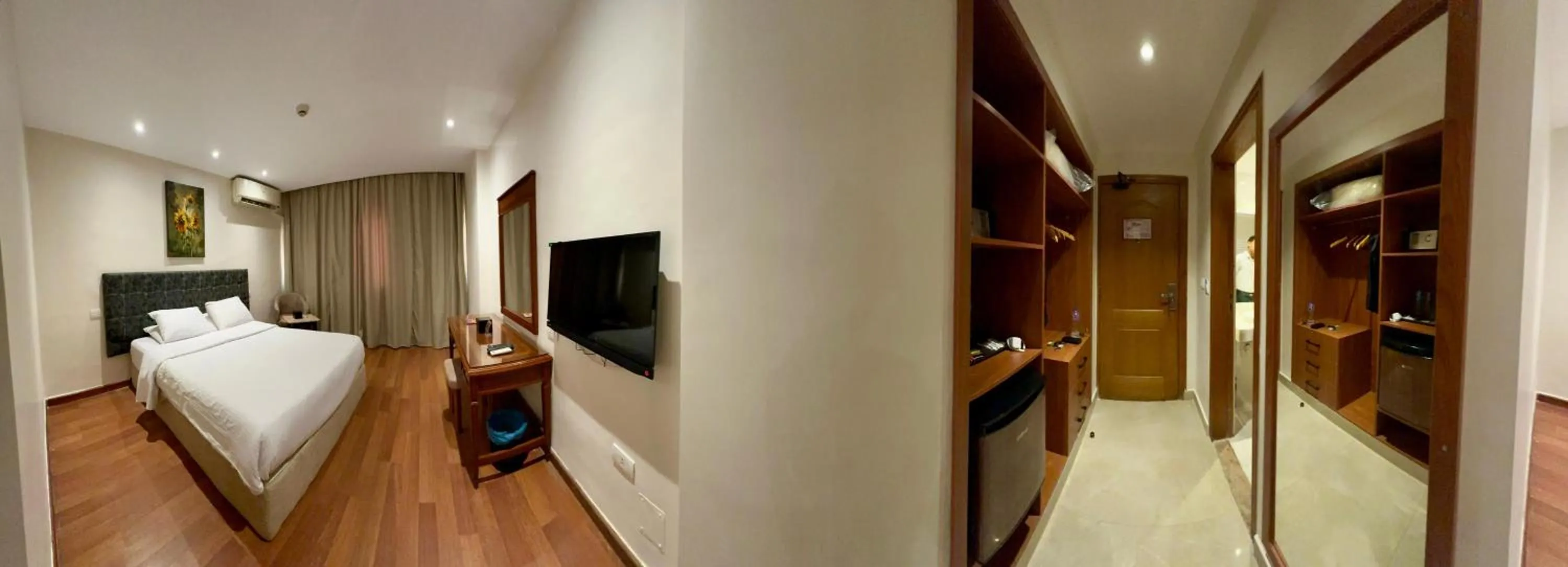 View (from property/room), Bed in Hotel Royal Marshal