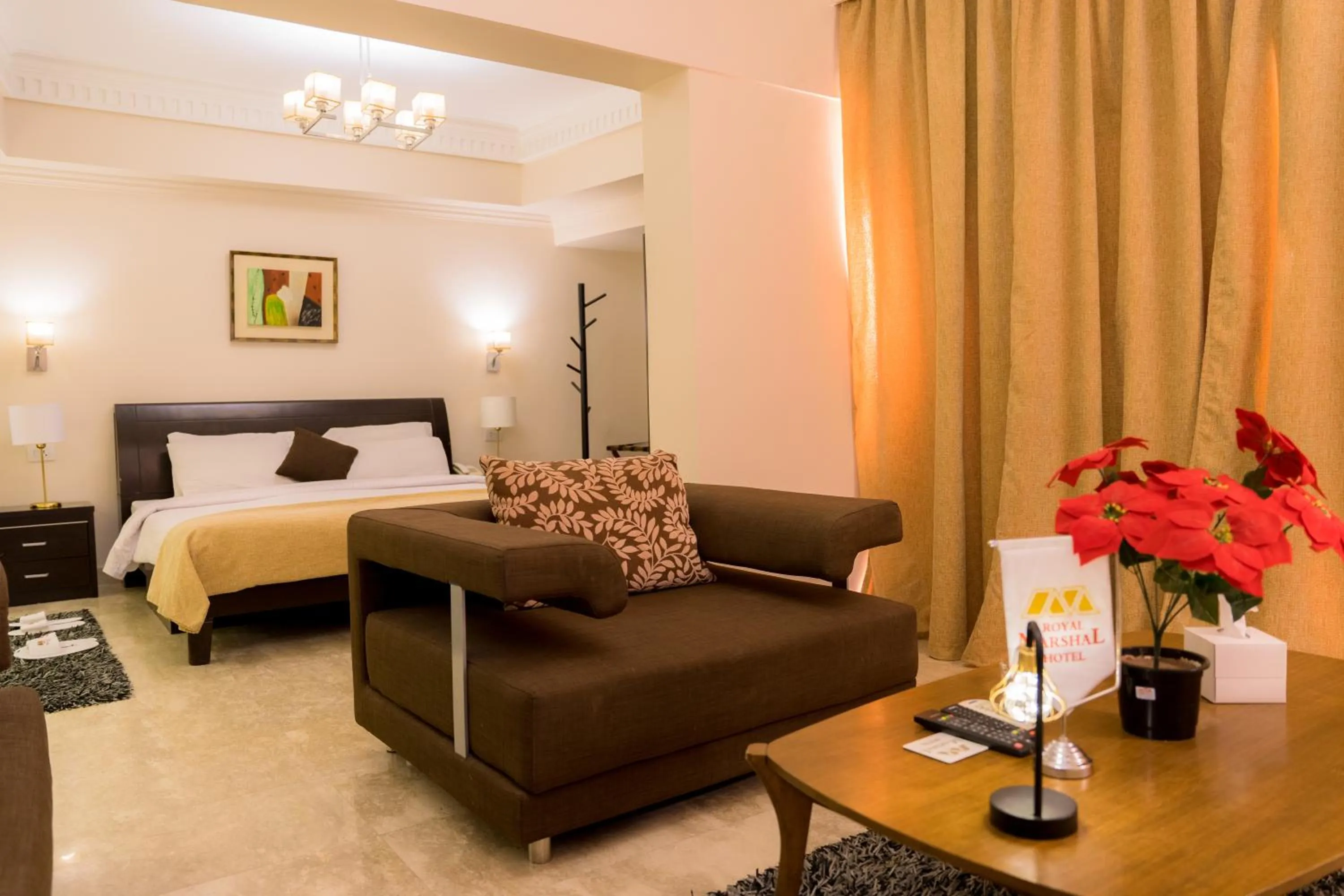 Photo of the whole room, Bed in Hotel Royal Marshal