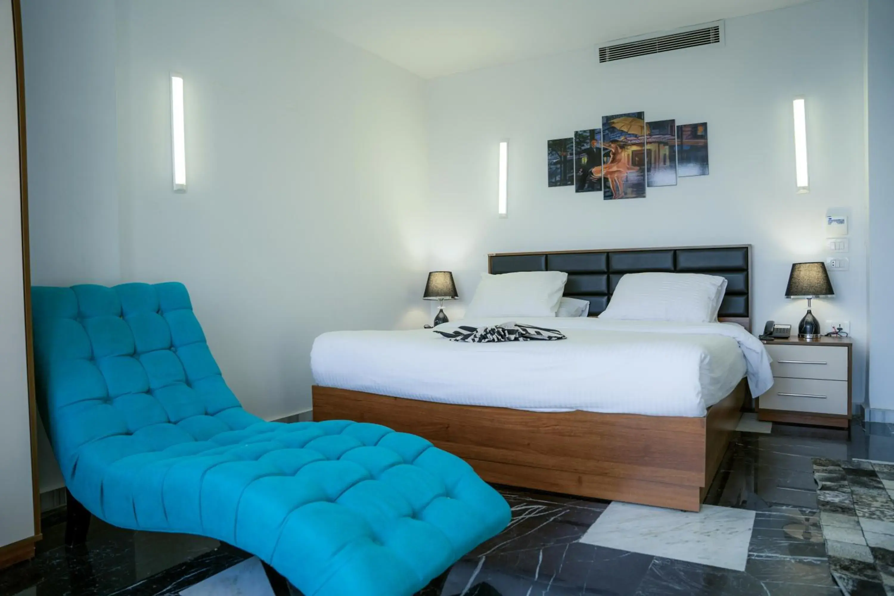 Bedroom, Bed in Hotel Royal Marshal Bedroom, Bed in Hotel Royal Marshal