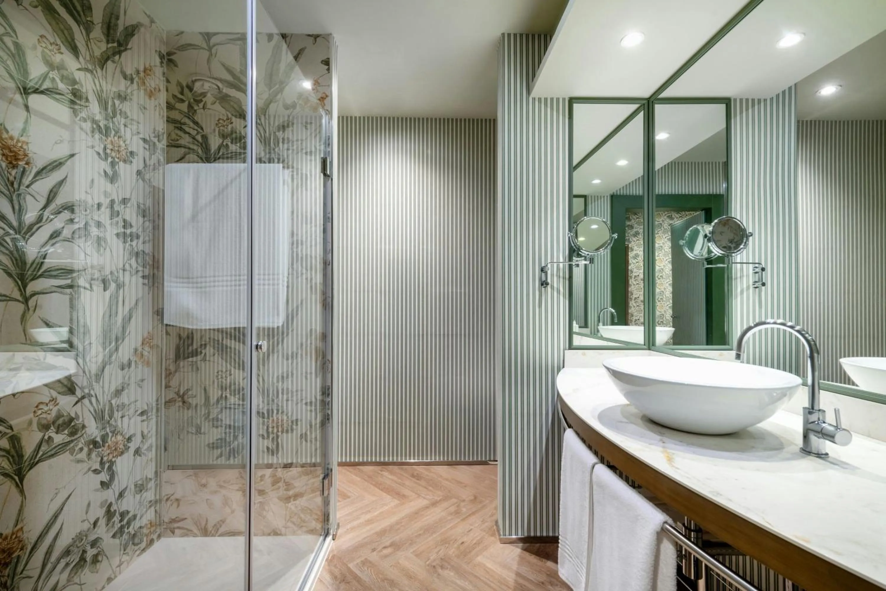 Photo of the whole room in AC Hotel Ciudad de Sevilla by Marriott