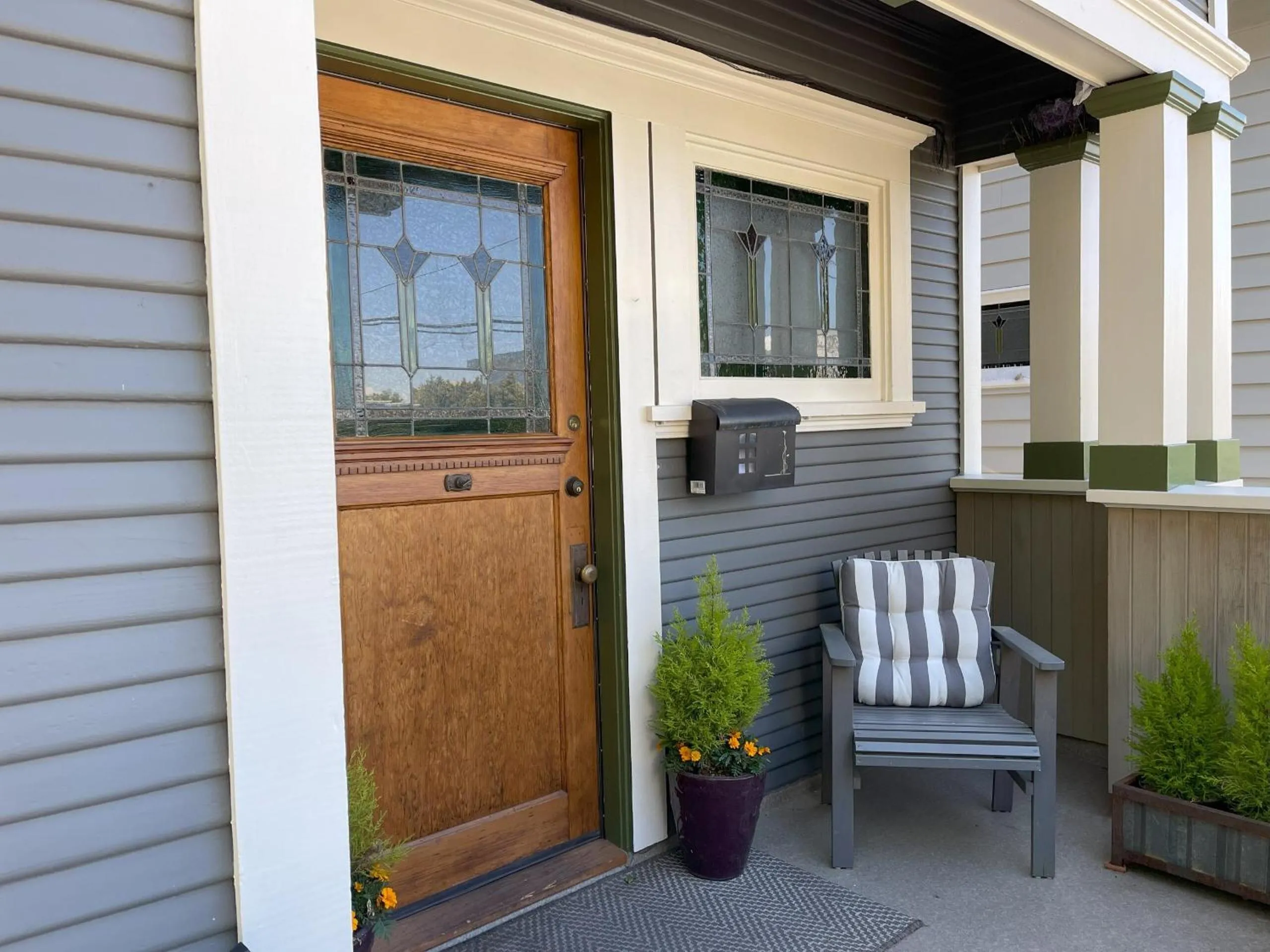 Lobby or reception in Fisher House Victoria Bed and Breakfast