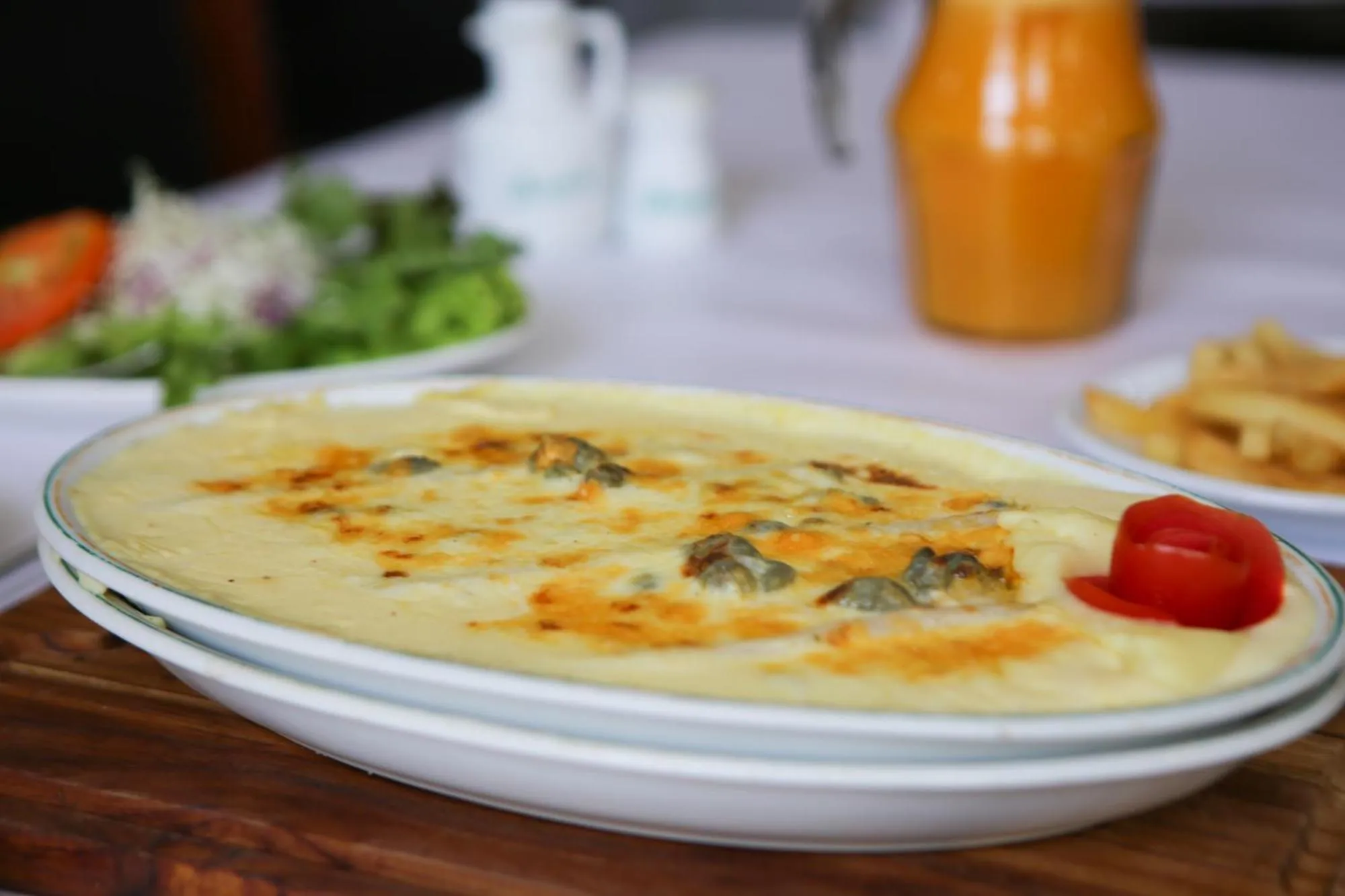 Food and drinks in Hara Palace Hotel