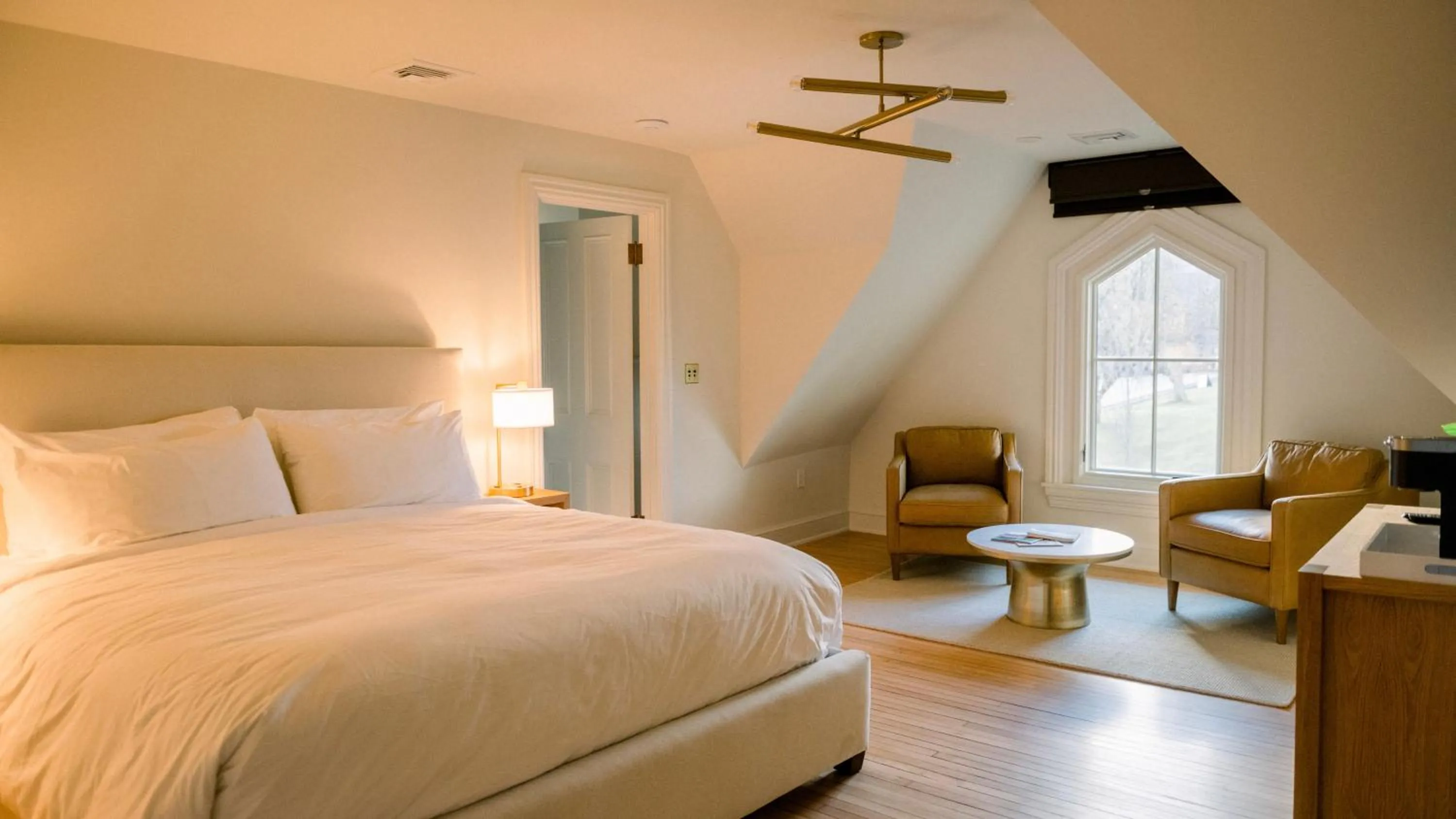 Bed in Wilbur Mansion