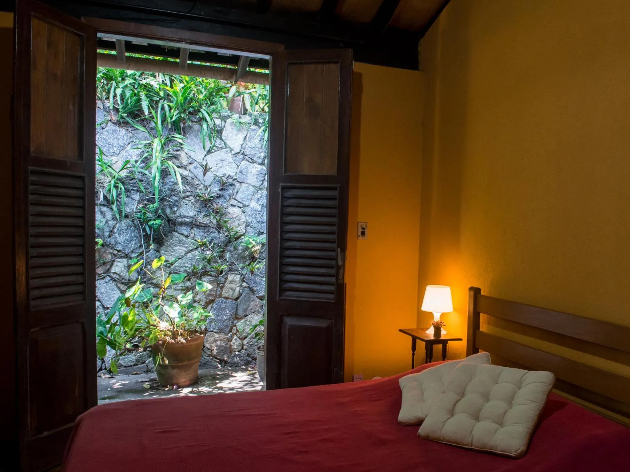 Decorative detail, Bed in Casa Alecrim