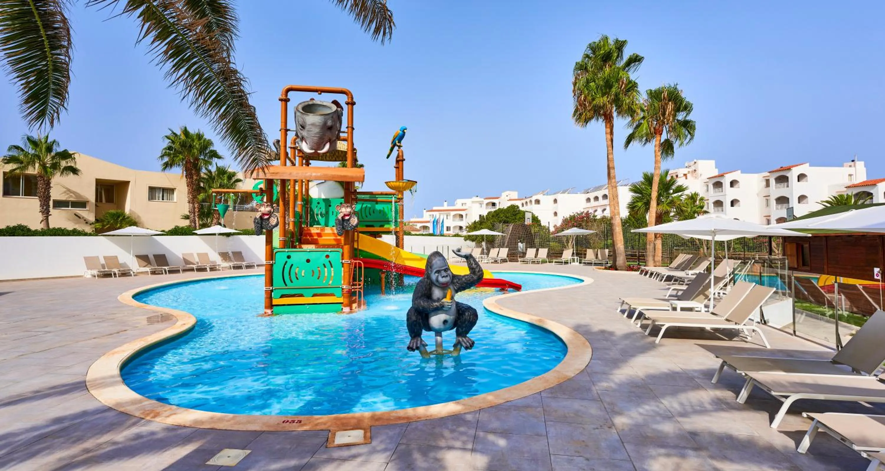 Swimming pool in Globales Cala'n Bosch