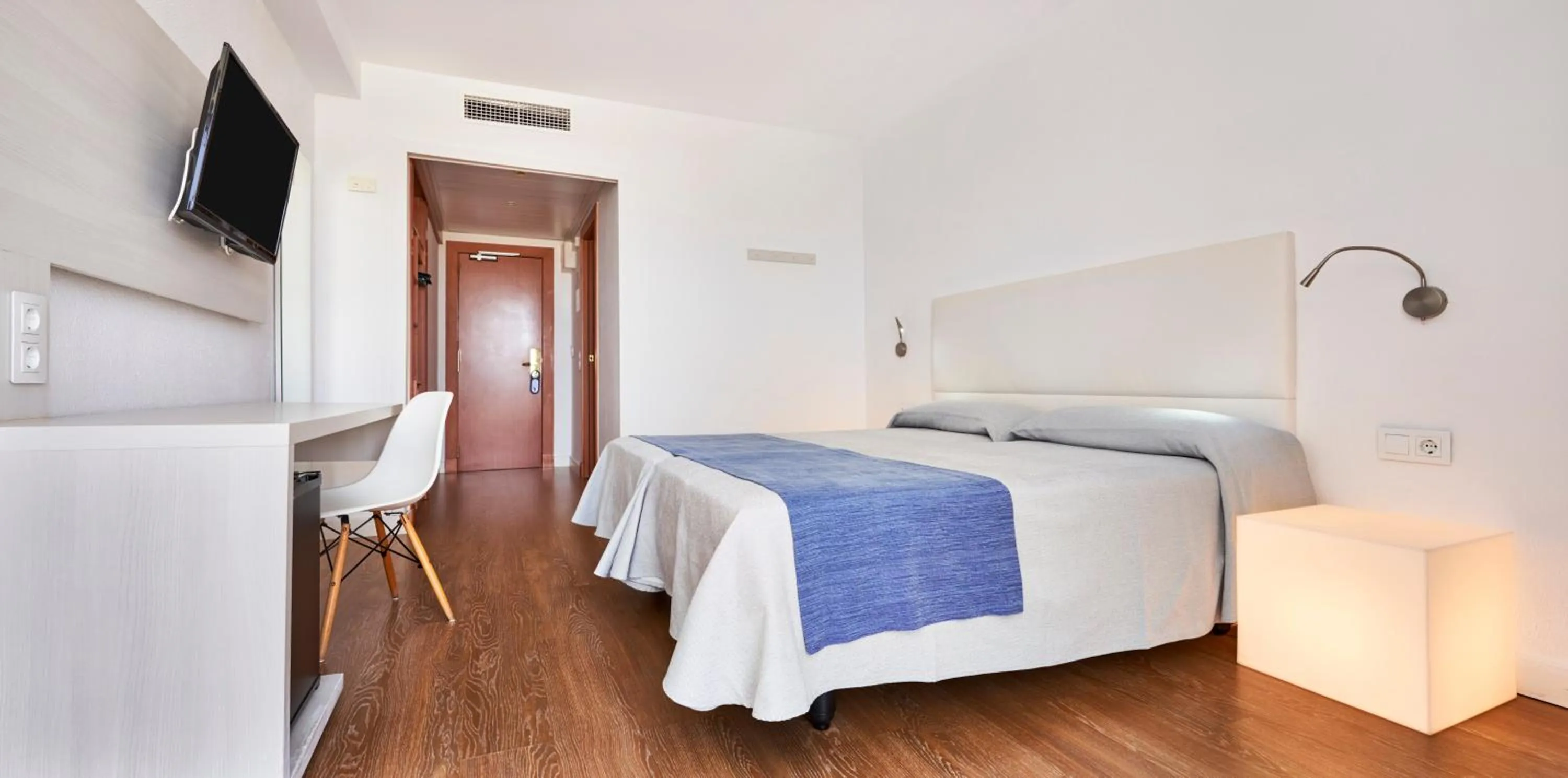 Decorative detail, Bed in Globales Cala'n Bosch