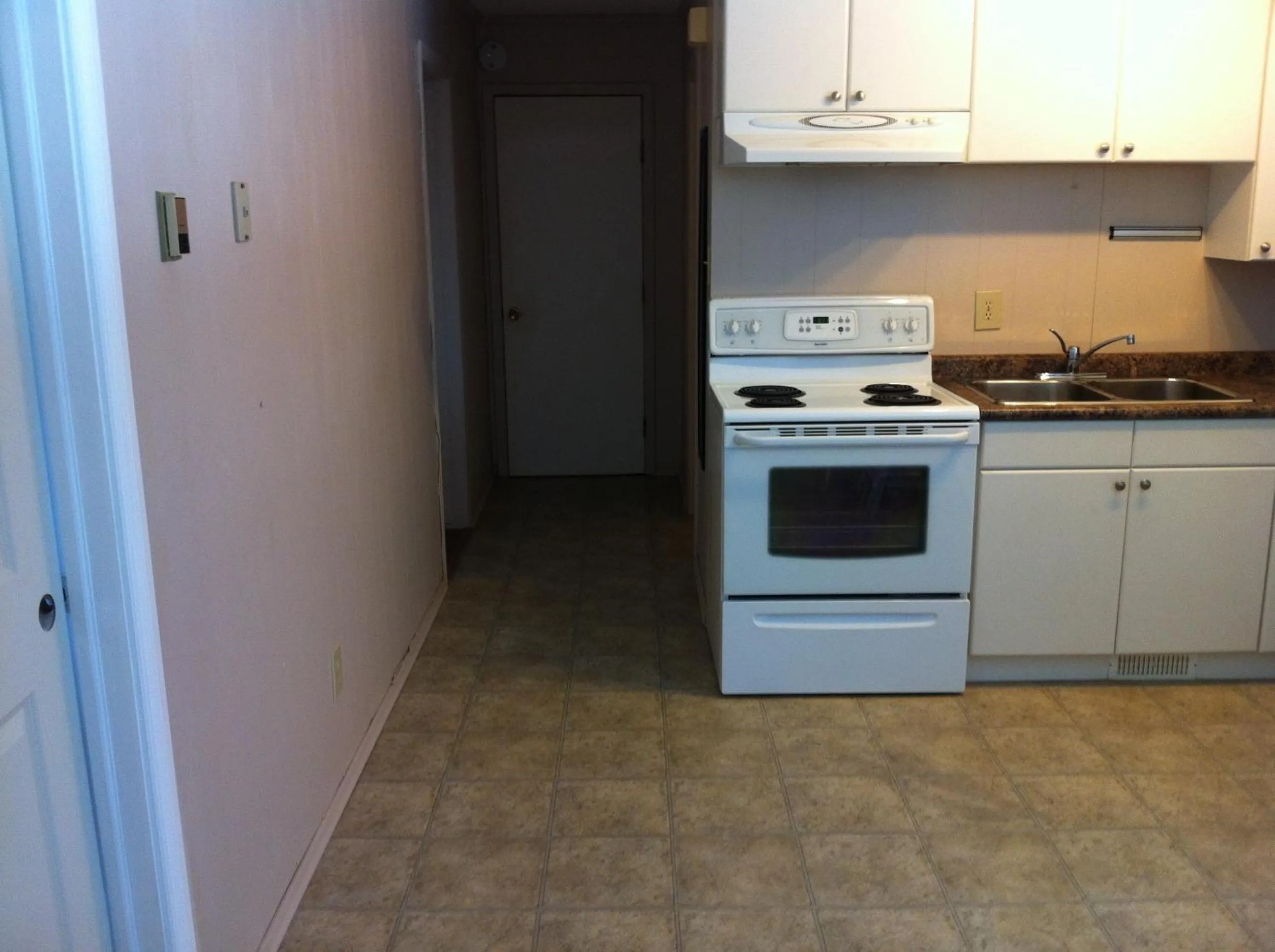 Kitchen or kitchenette in College Park Bed & Breakfast