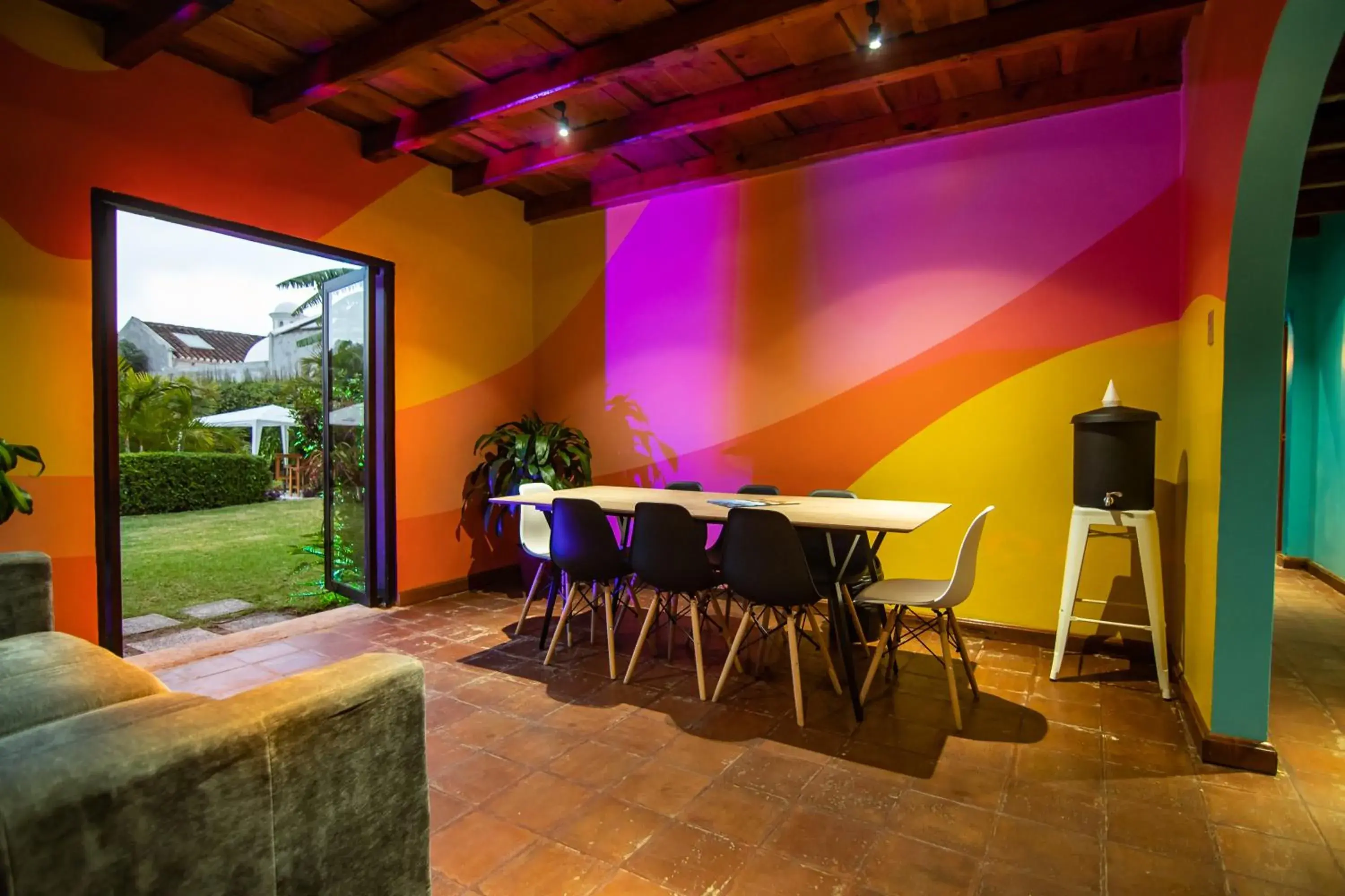 Living room in Yes Please! Hostel Living room in Yes Please! Hostel