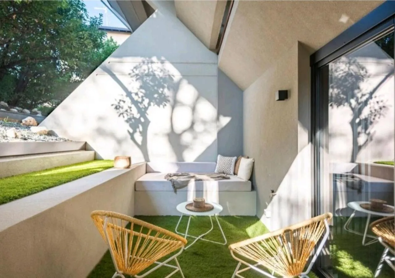 Balcony/Terrace in LagoC0C00N - Colazione - 300m stazione - 800m lago