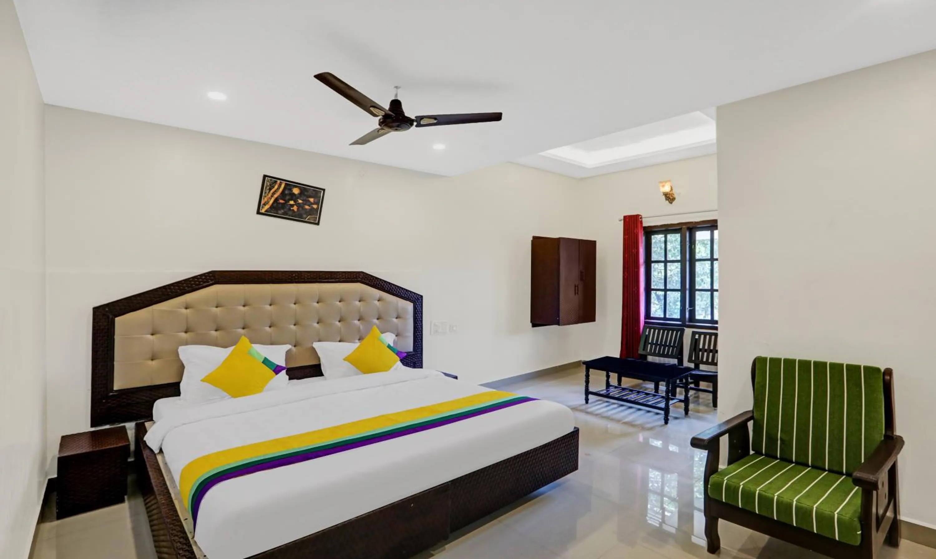Bedroom, Bed in Itsy Hotels Regalia Grand, 500 Mtrs From Madikeri Fort