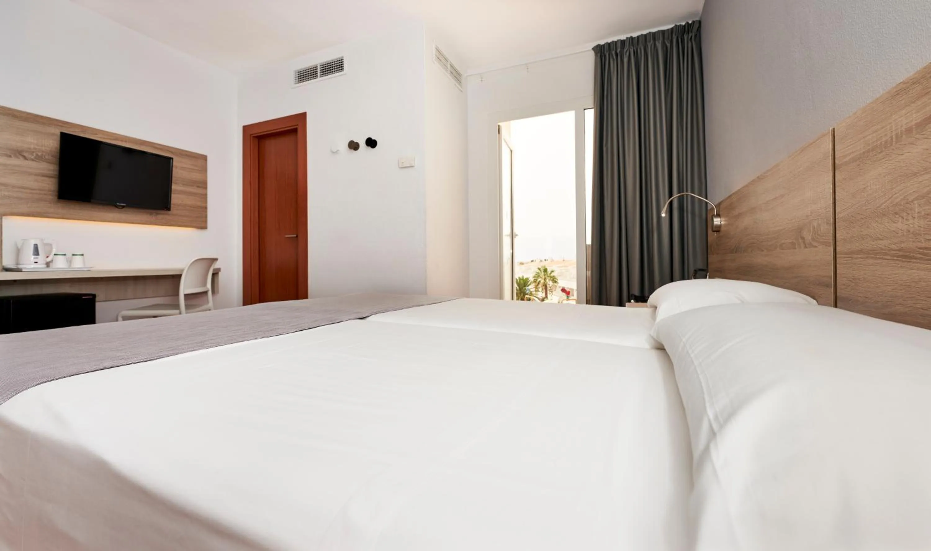 Bedroom, Bed in Globales Los Delfines