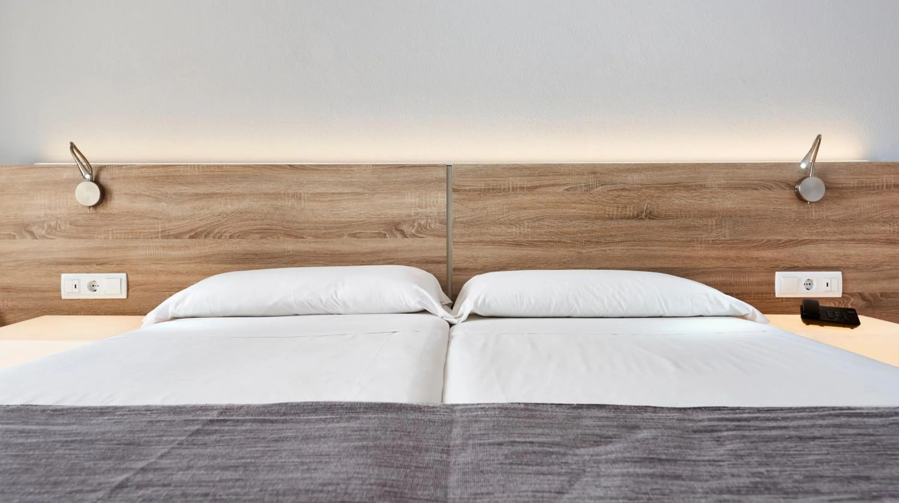 Bedroom, Bed in Globales Los Delfines