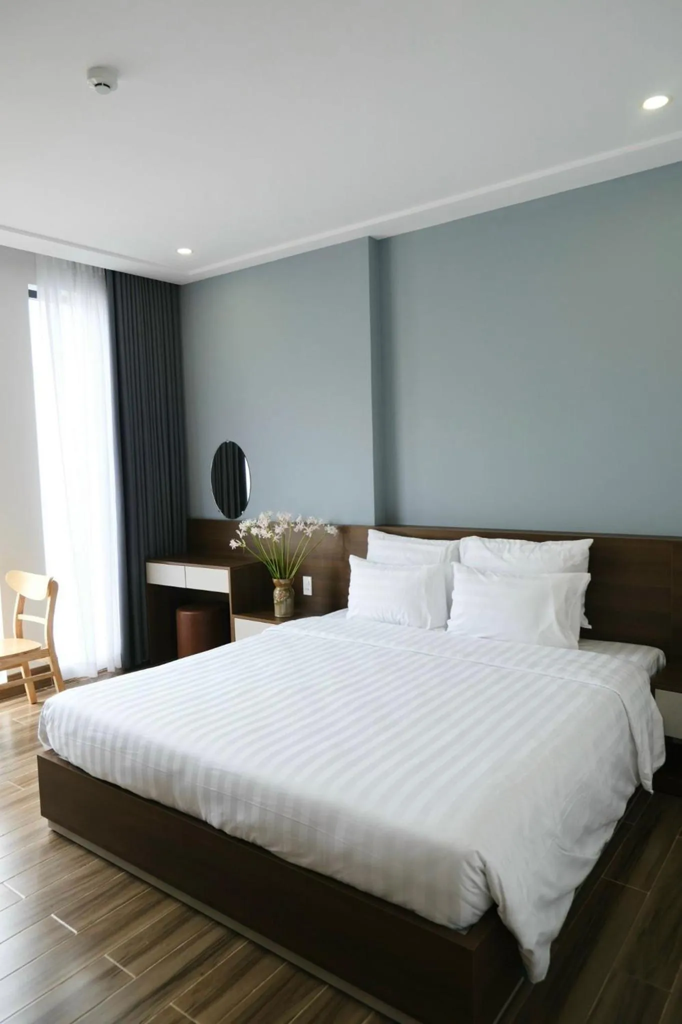Property building, Bed in Melody Hotel