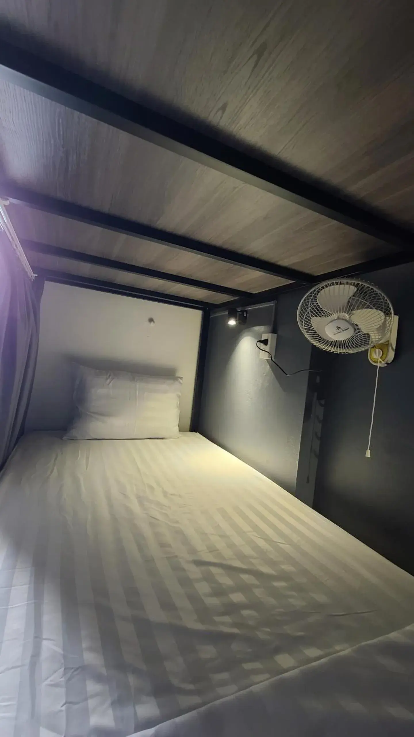 Bed in Hanoi Lucky Hostel Bed in Hanoi Lucky Hostel