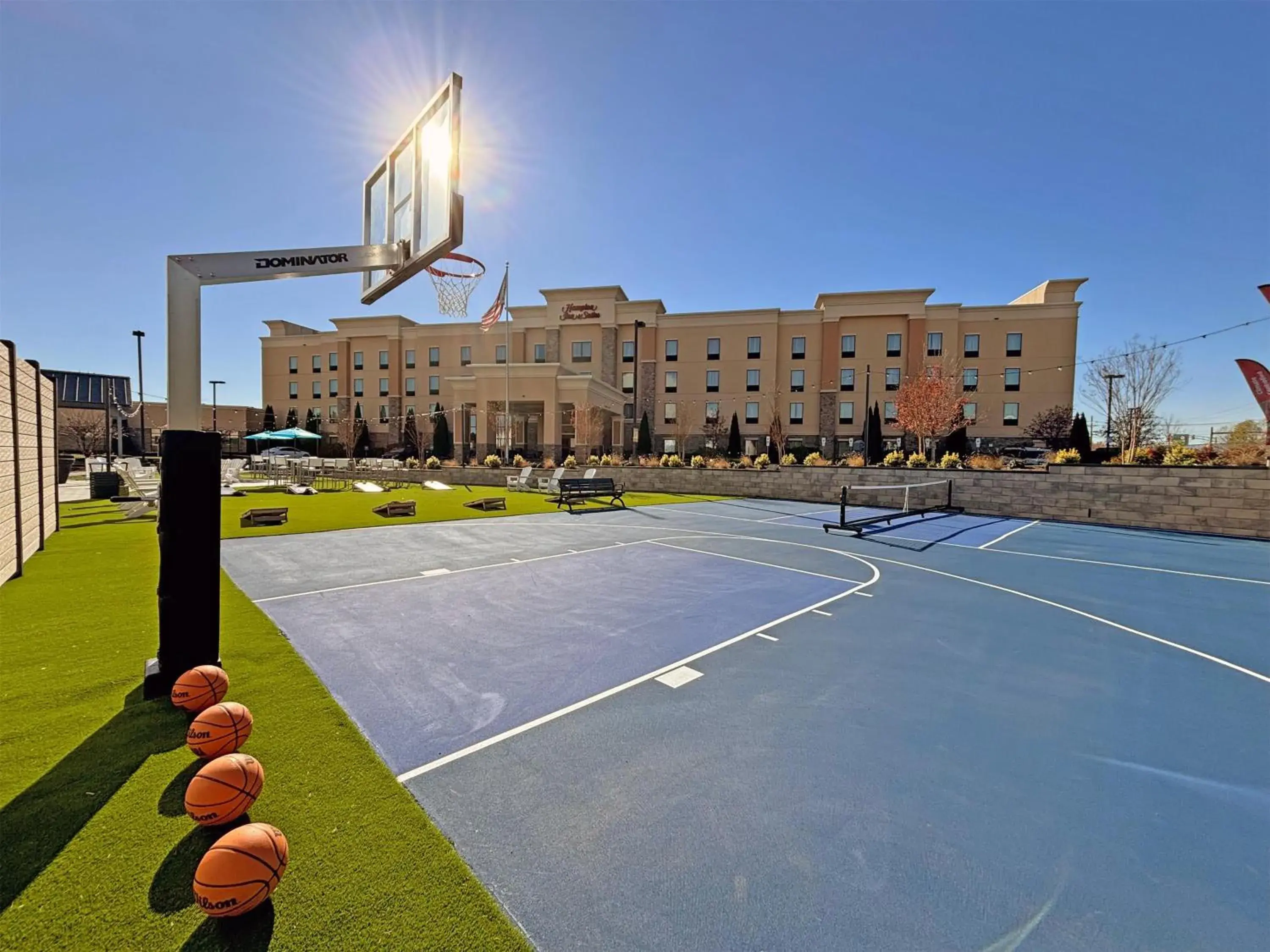 Property building in Hampton Inn and Suites Robbinsville Property building in Hampton Inn and Suites Robbinsville