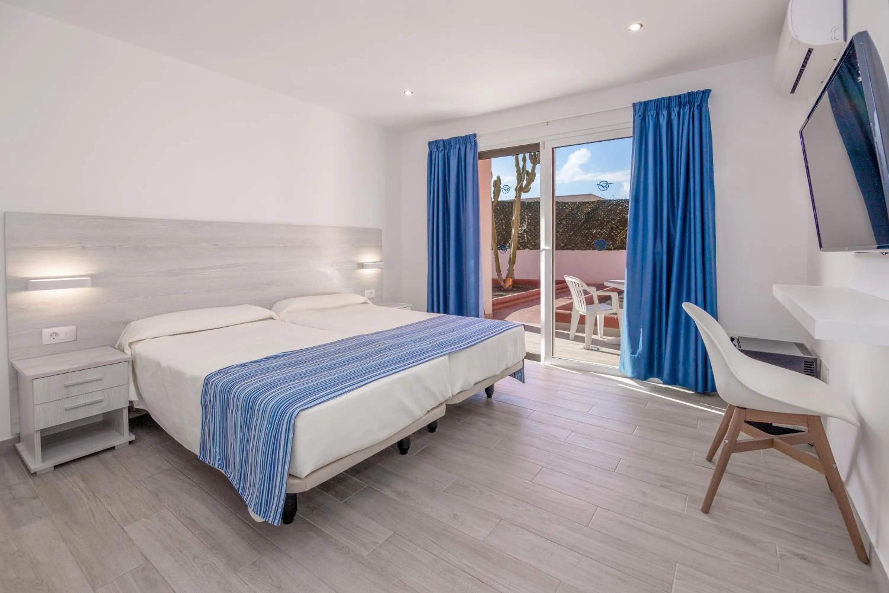 Bedroom, Bed in Globales Costa Tropical