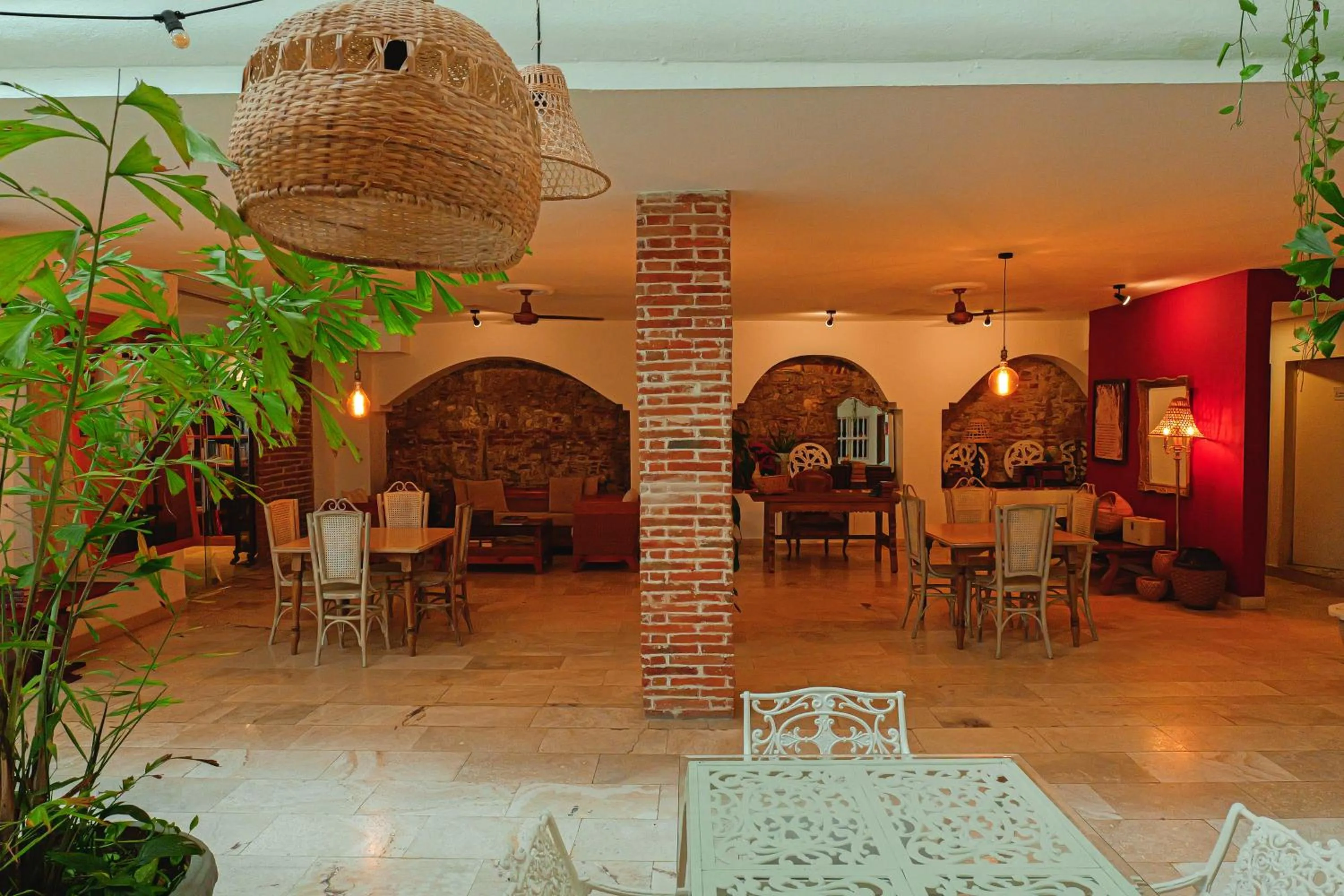 Patio in Hotel Kartaxa